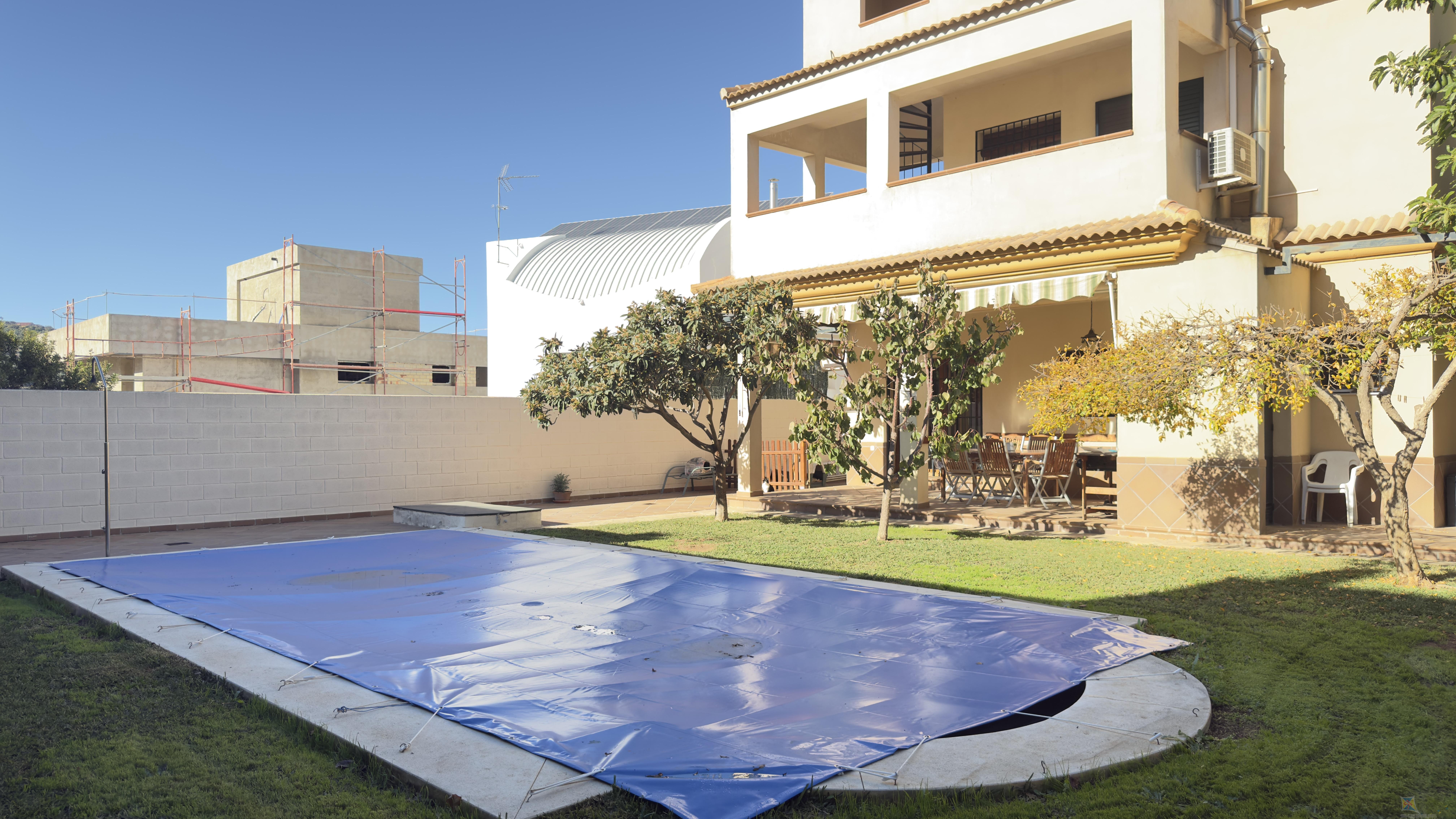 Venta de villa en Antequera