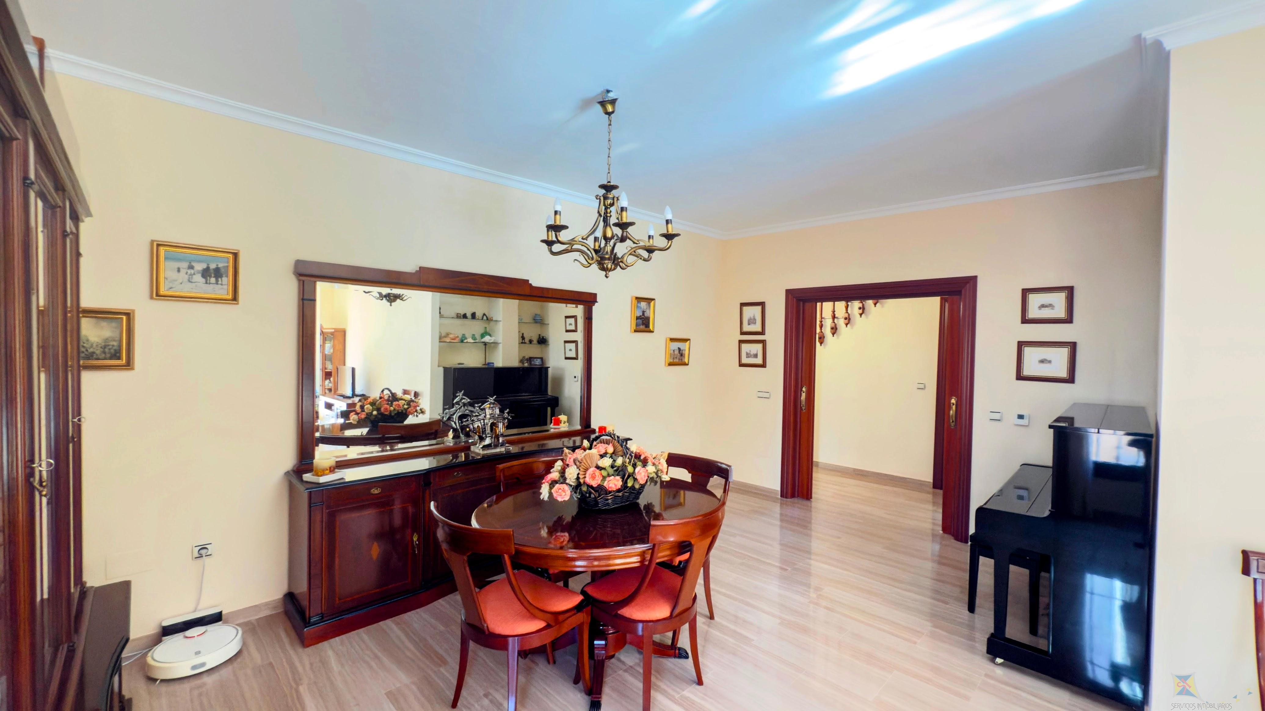 For sale of villa in Antequera