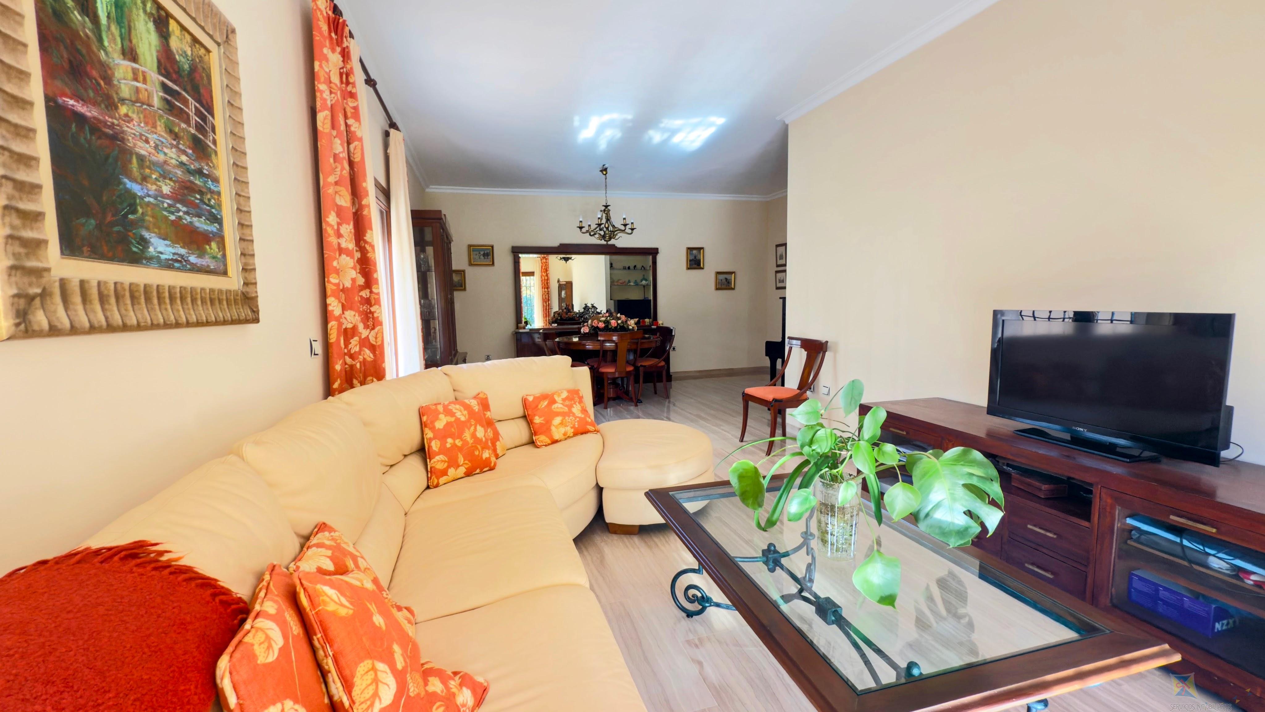 For sale of villa in Antequera
