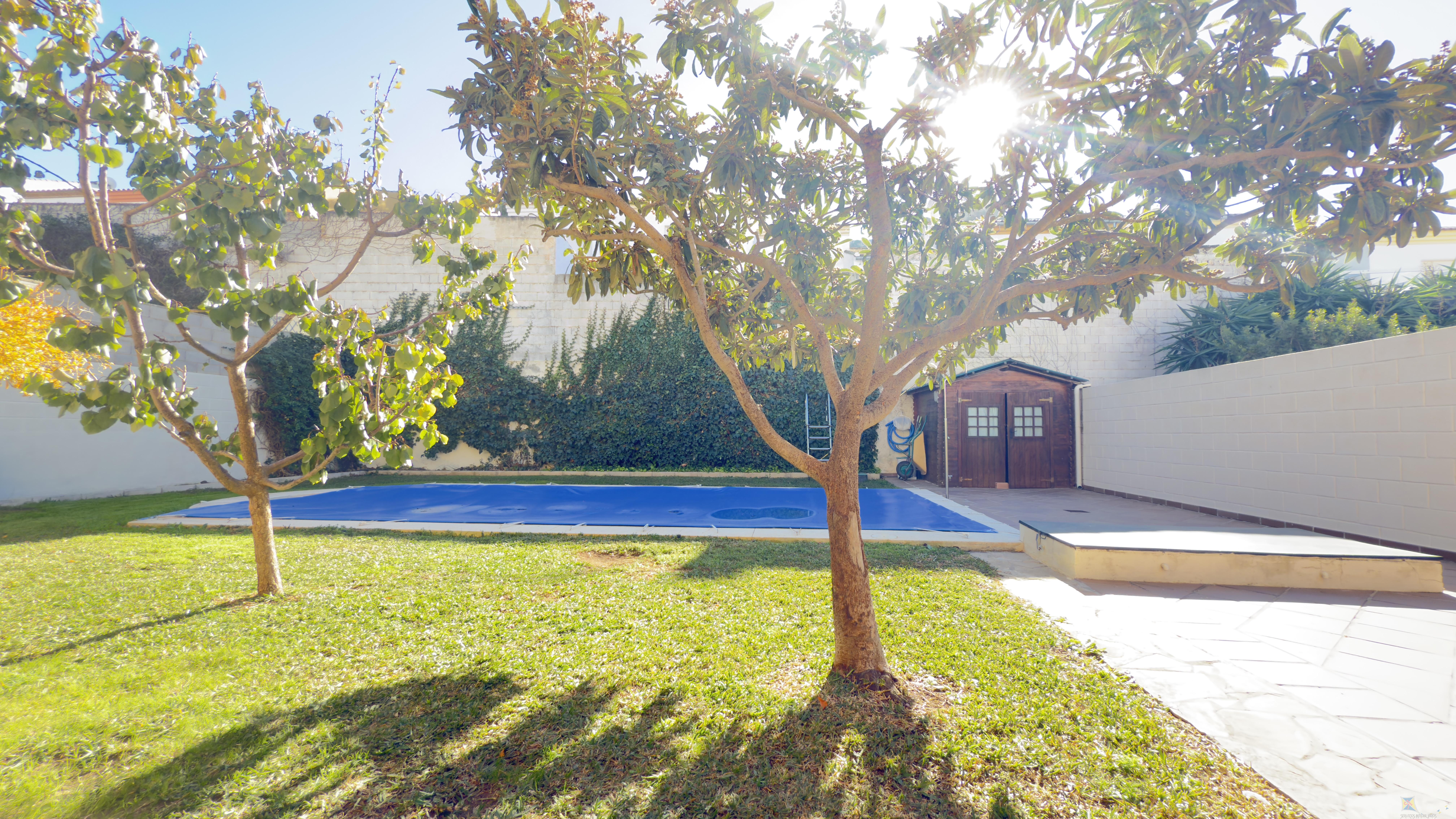 For sale of villa in Antequera