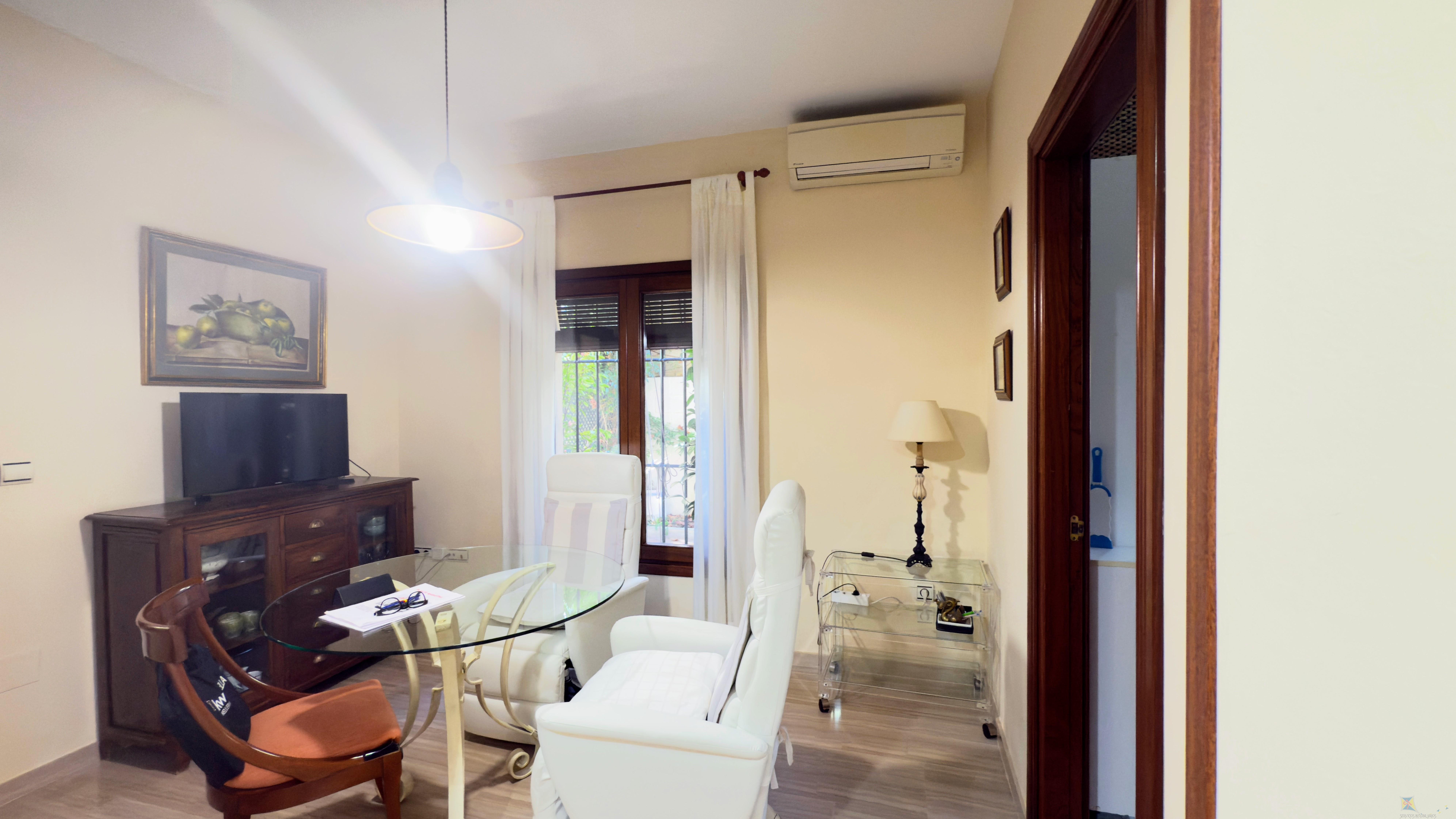 Venta de villa en Antequera