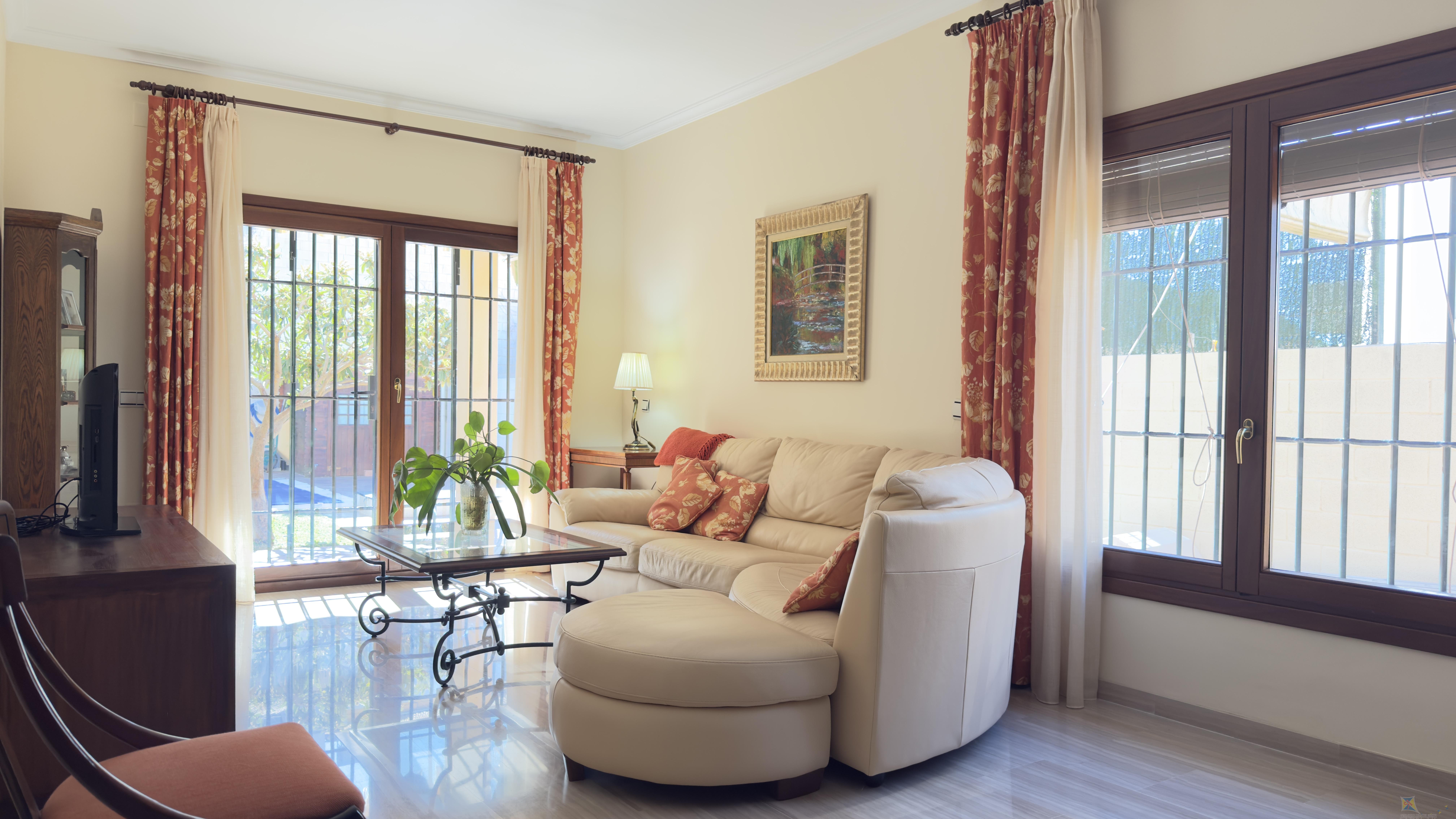 Venta de villa en Antequera