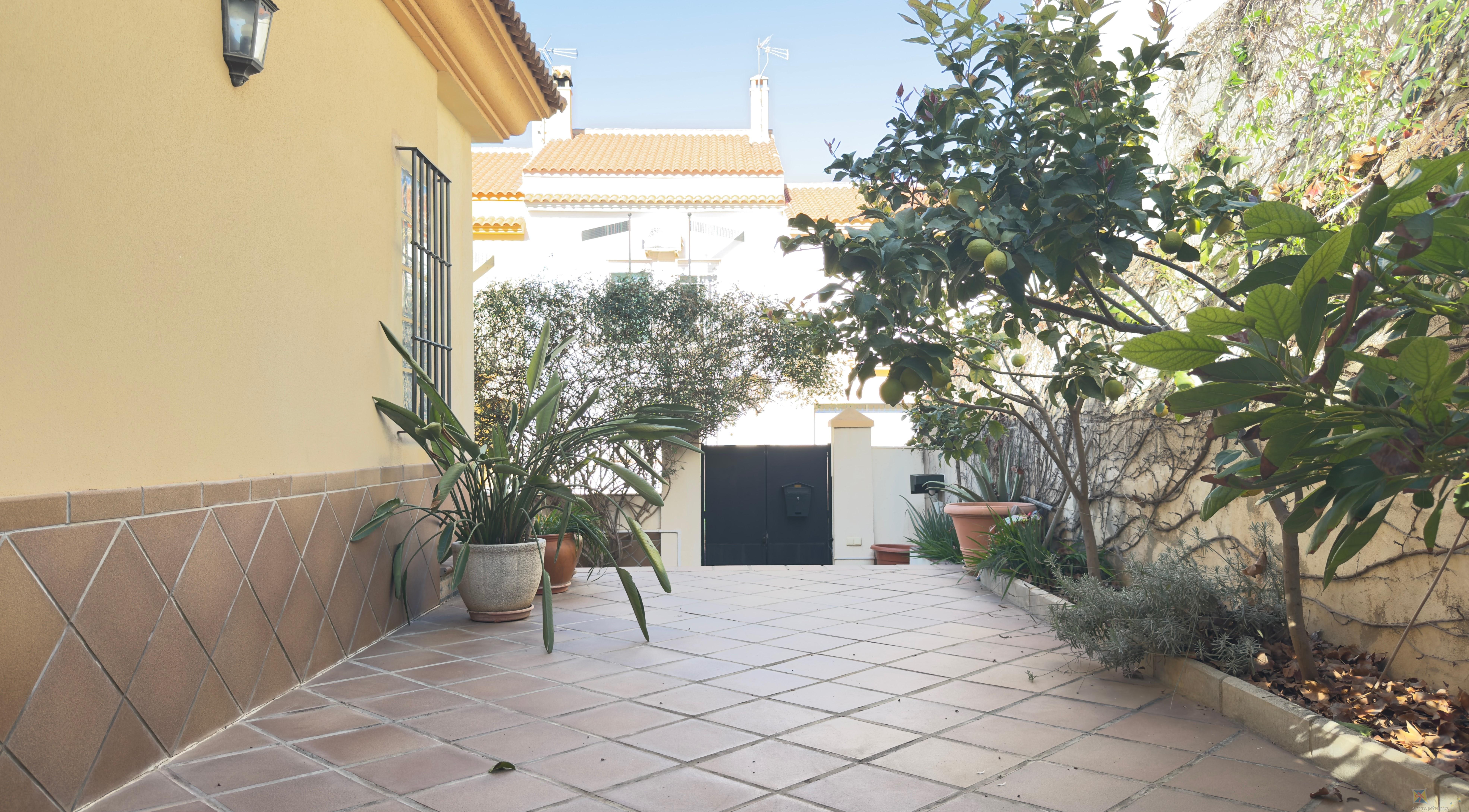 Venta de villa en Antequera