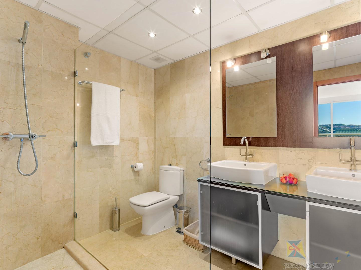 Venta de apartamento en Benahavís