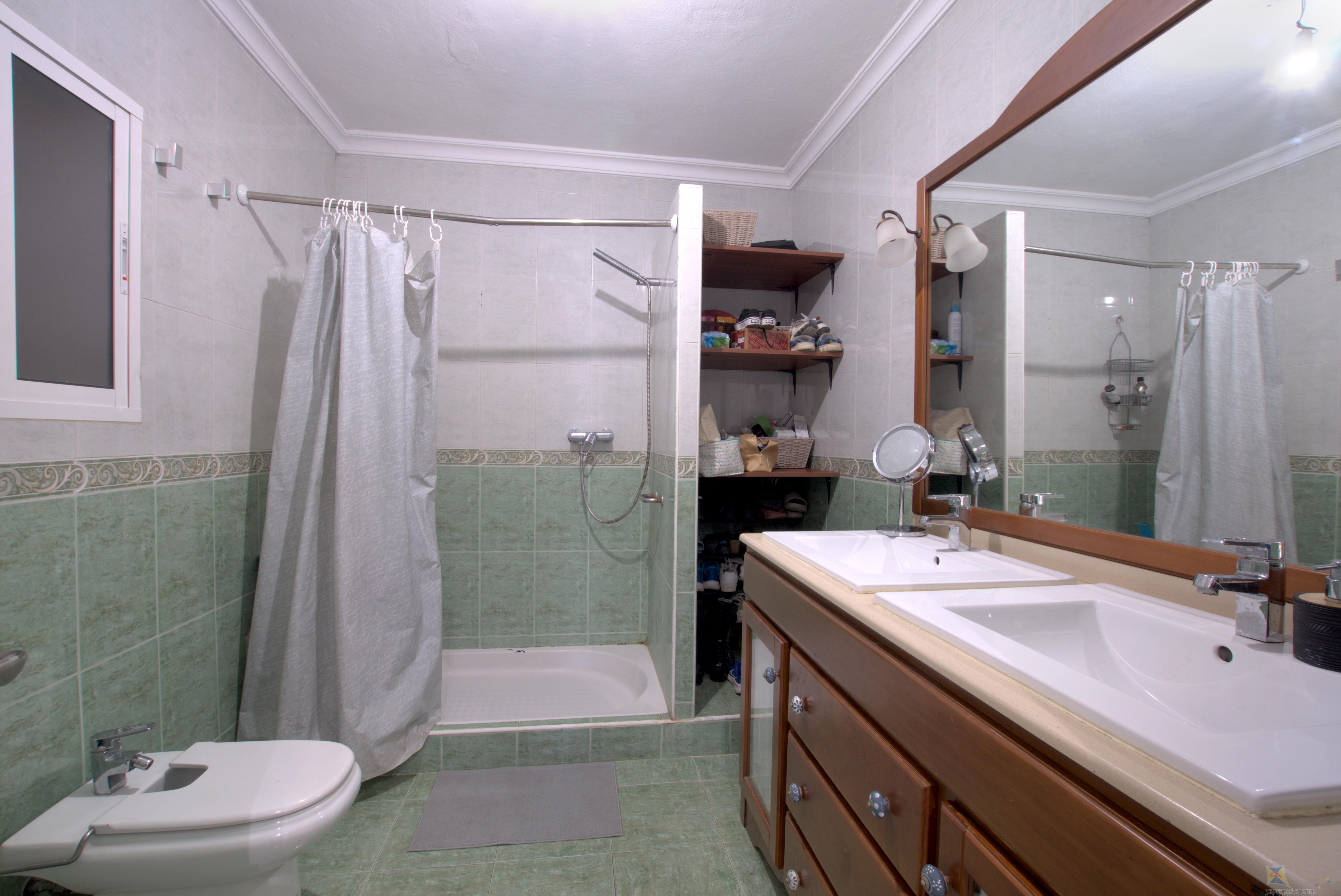 For sale of house in Alhaurín de la Torre