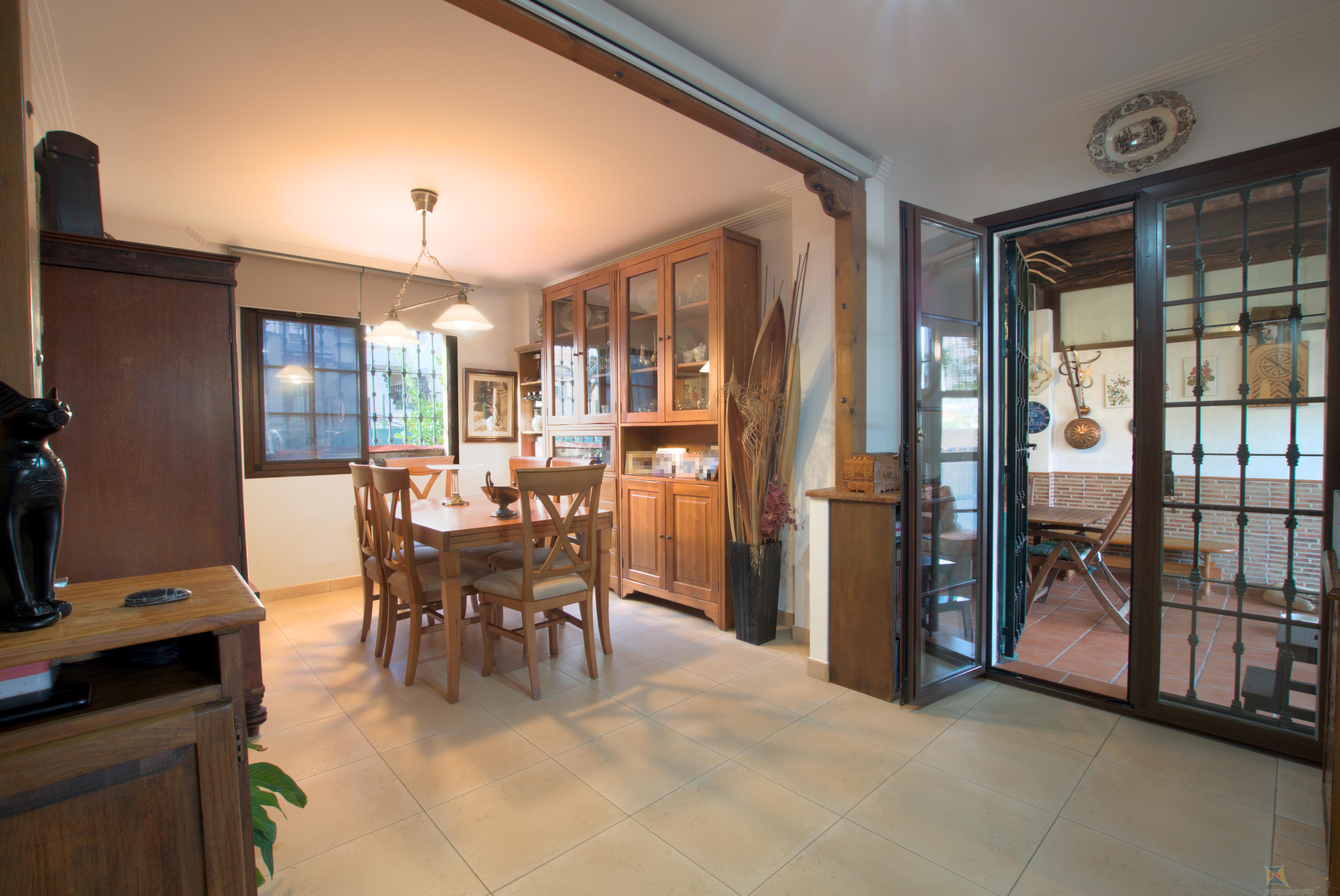 For sale of house in Alhaurín de la Torre