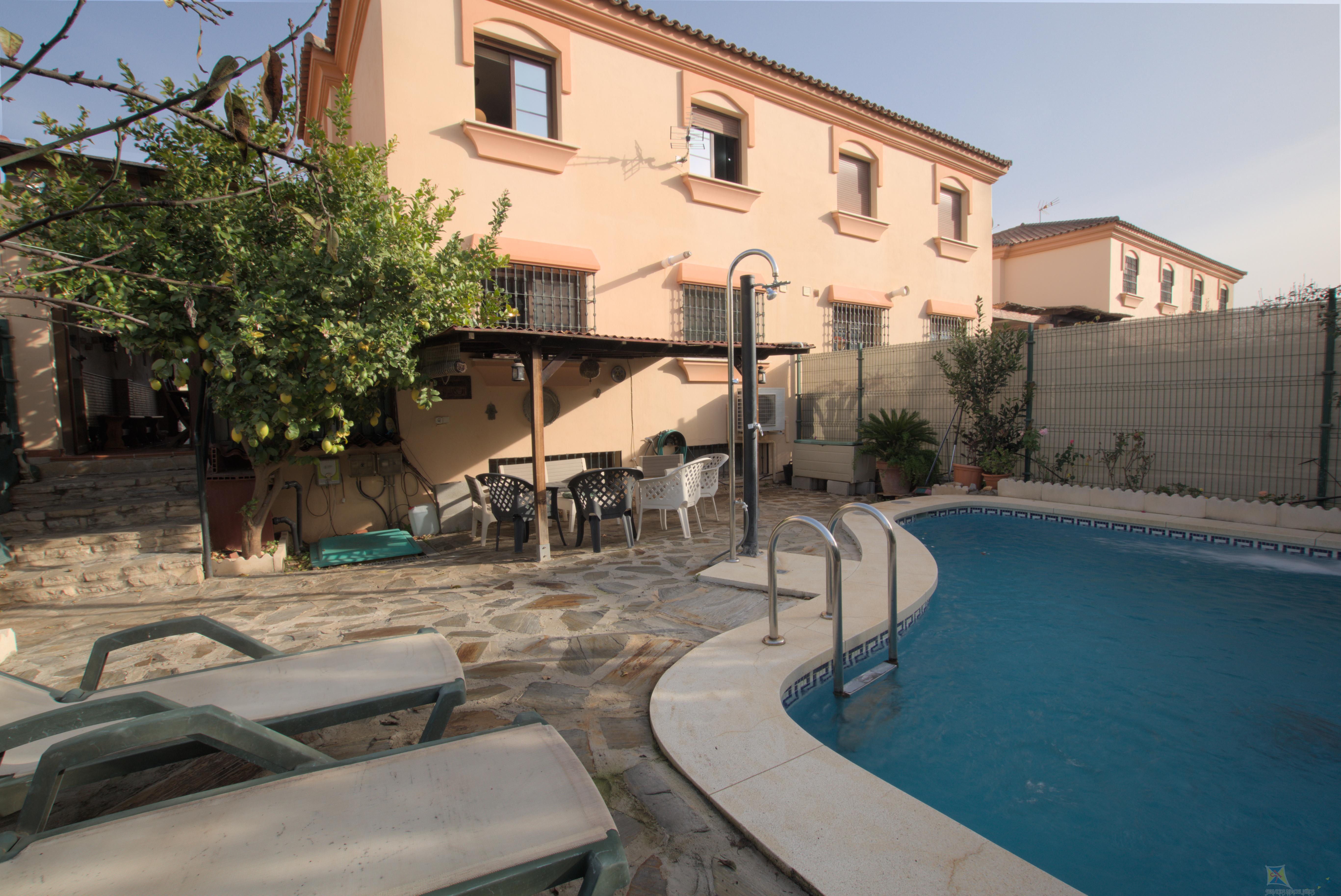 For sale of house in Alhaurín de la Torre