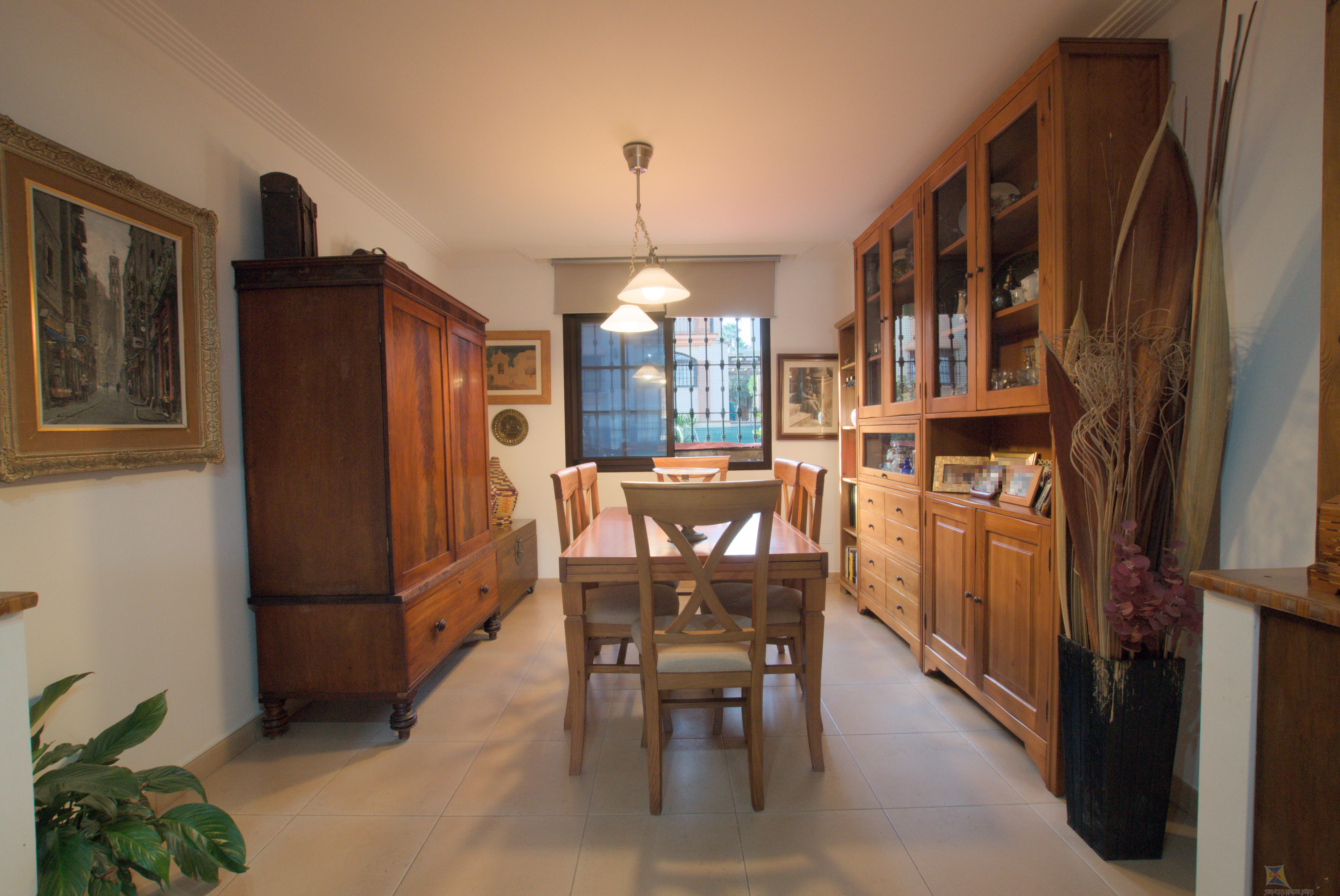 For sale of house in Alhaurín de la Torre
