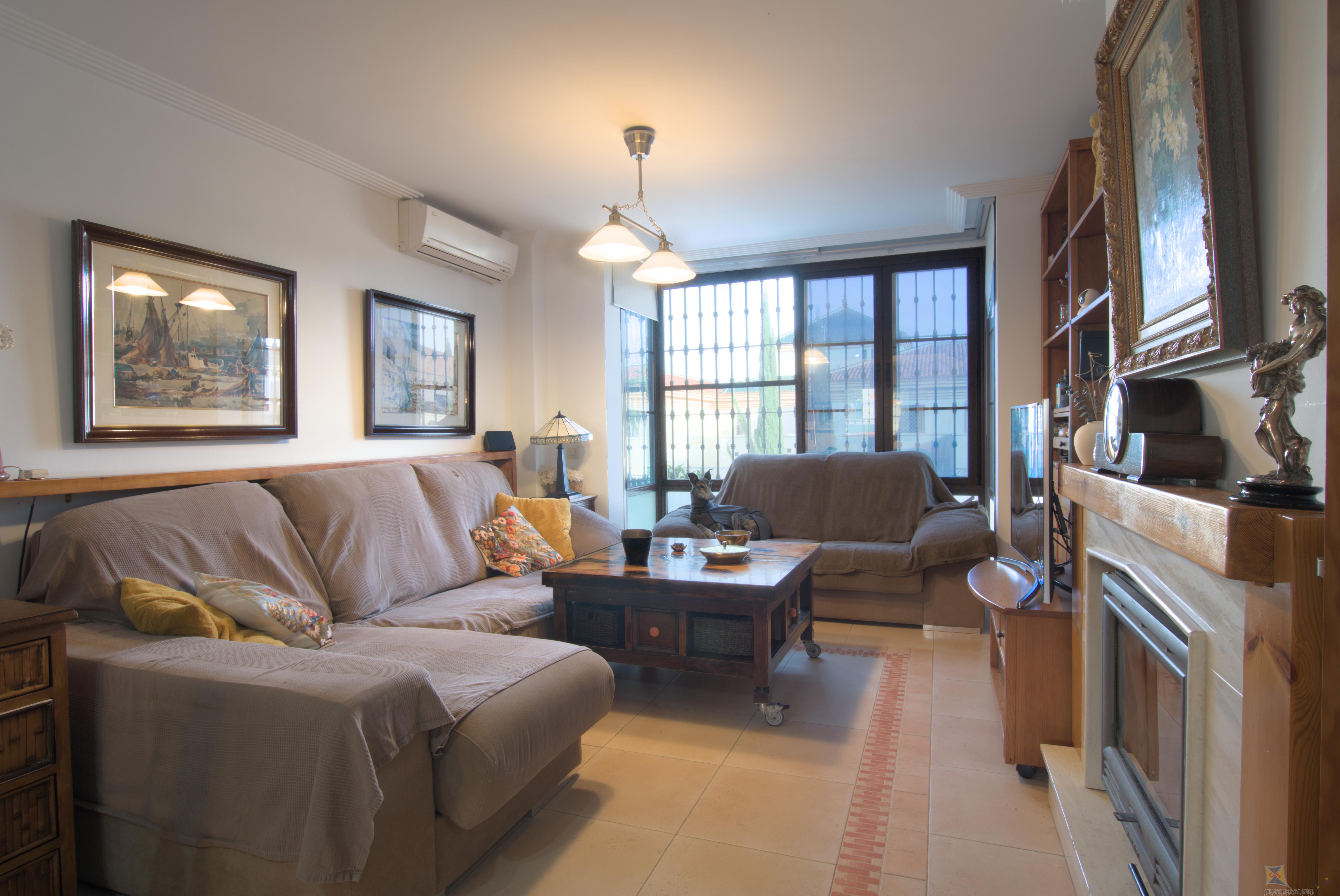 For sale of house in Alhaurín de la Torre