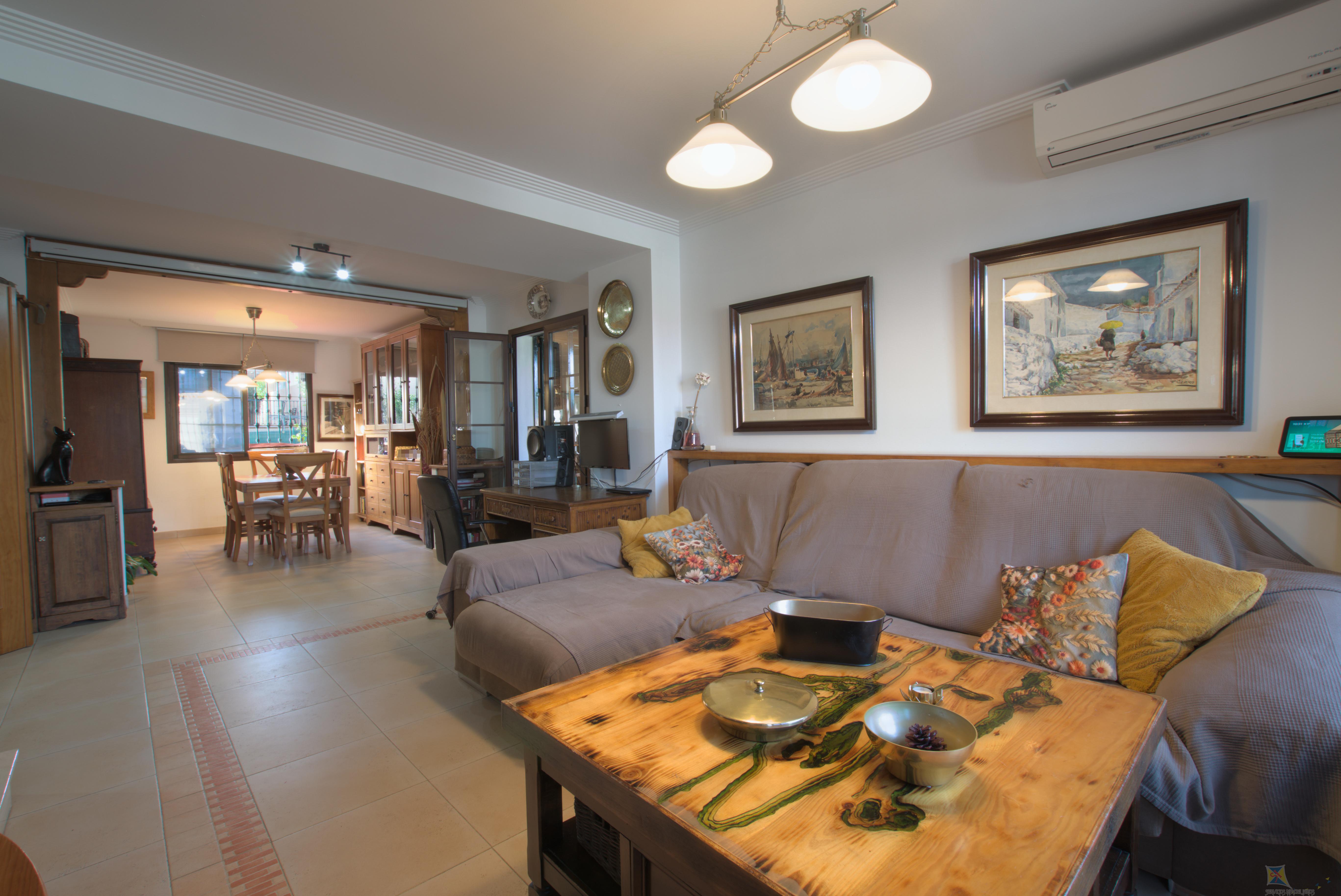 For sale of house in Alhaurín de la Torre
