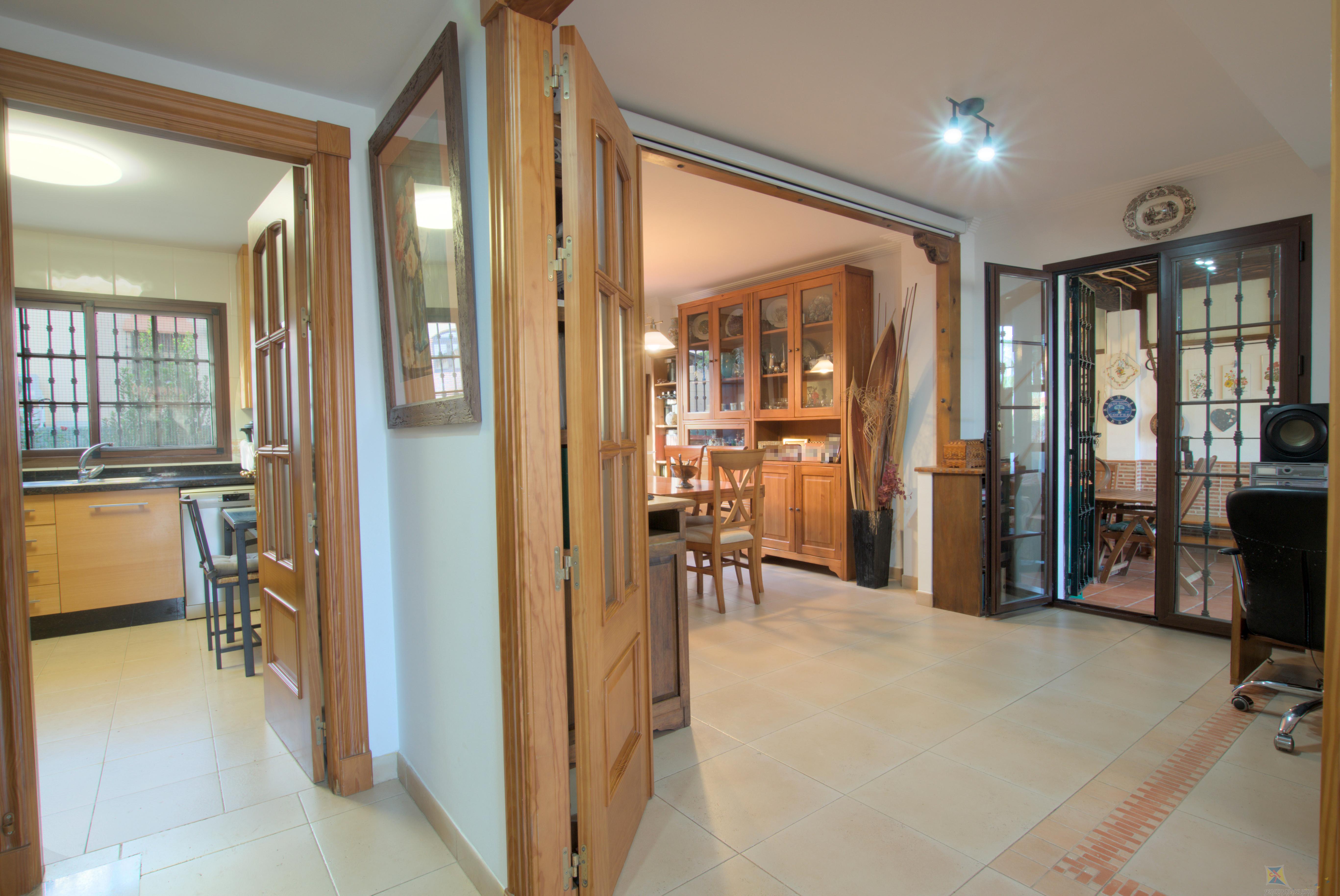 For sale of house in Alhaurín de la Torre