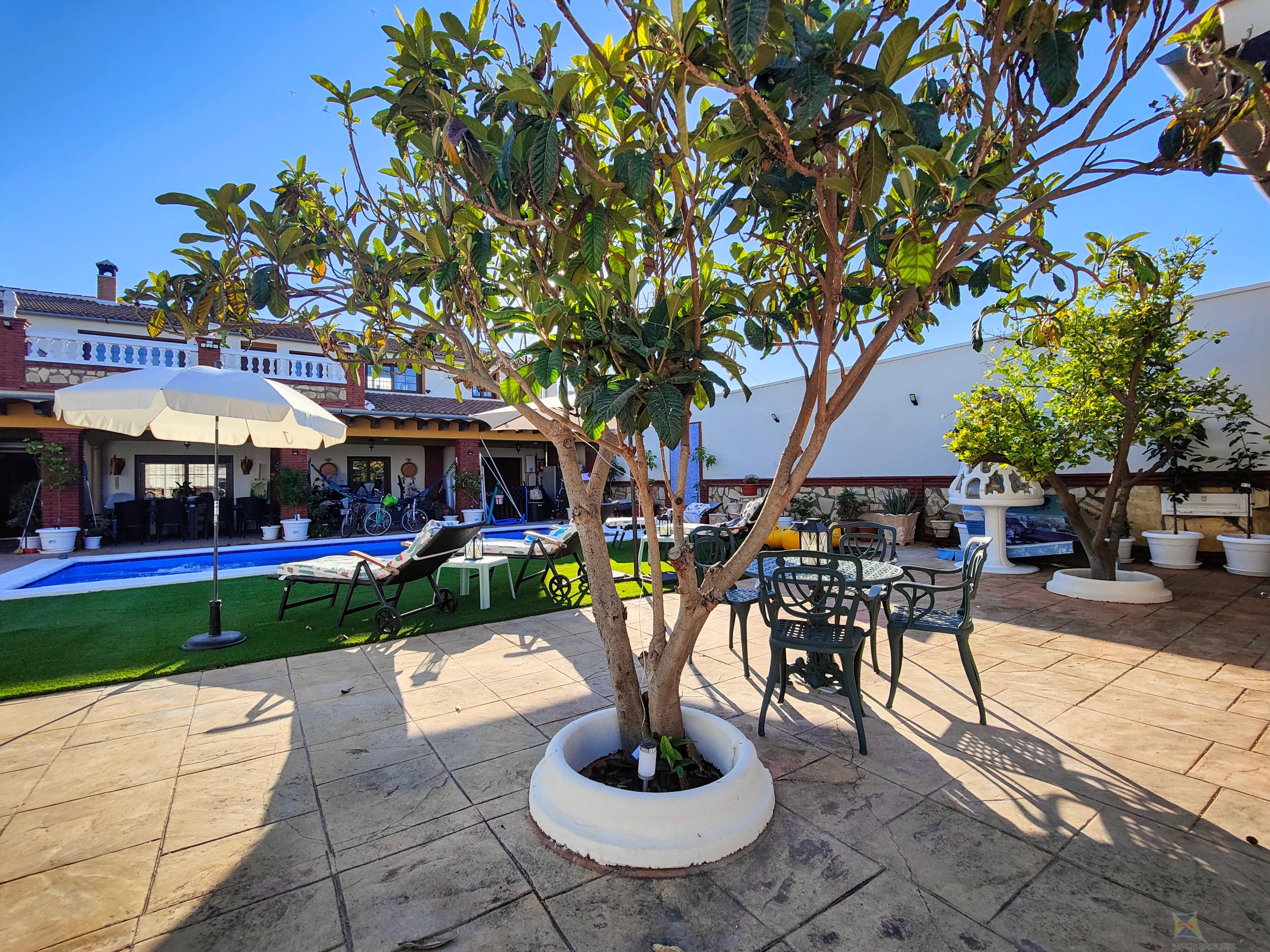 For sale of chalet in Mollina