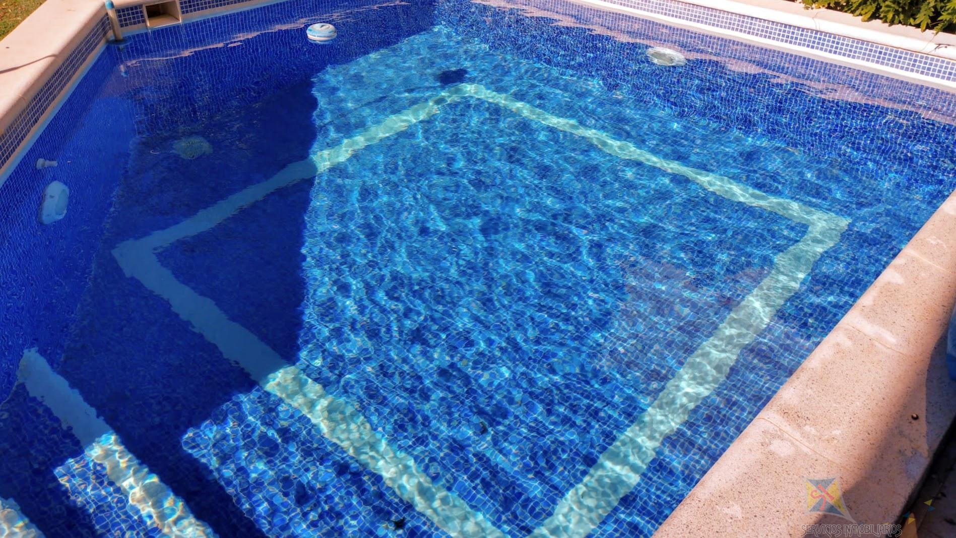 For sale of chalet in Antequera
