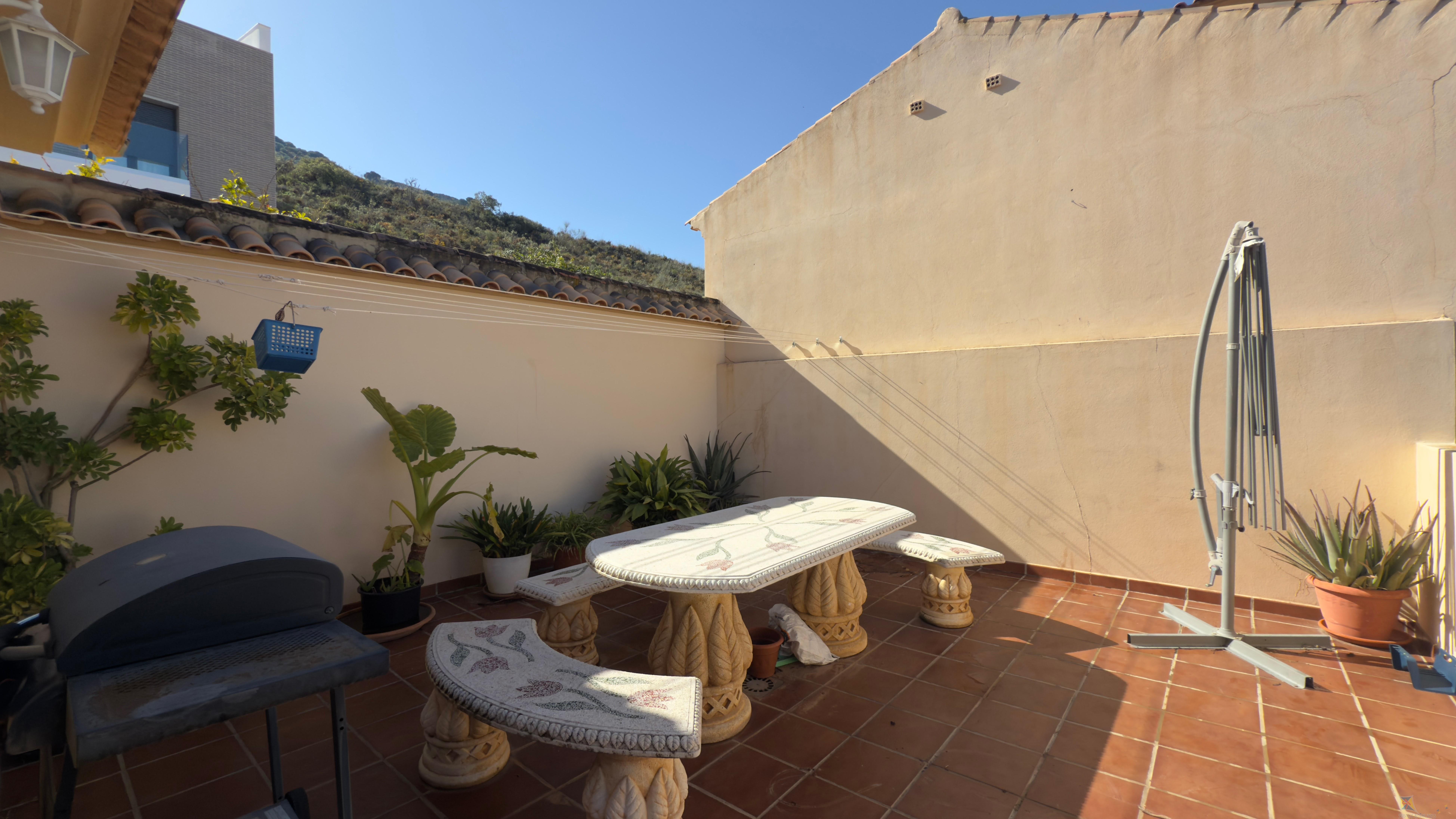 For sale of chalet in Antequera