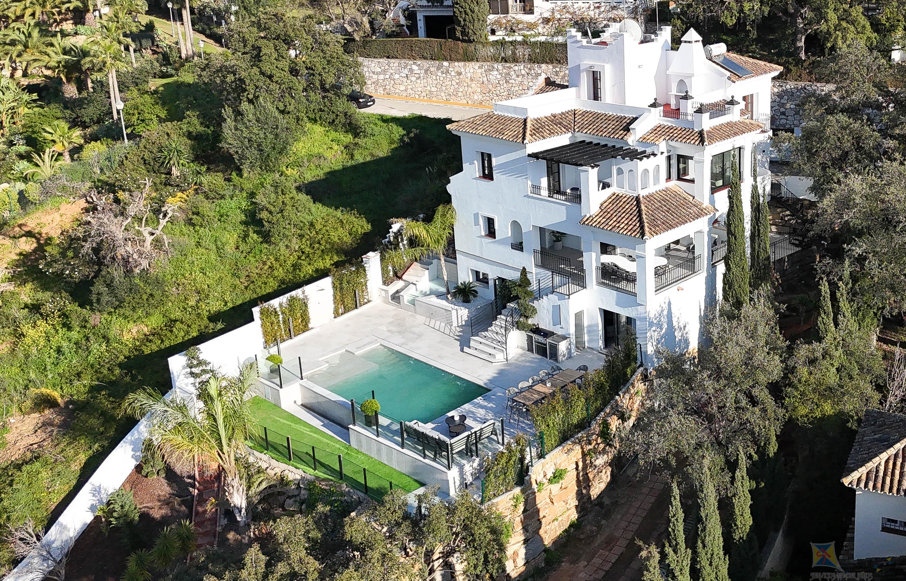 For sale of villa in Marbella