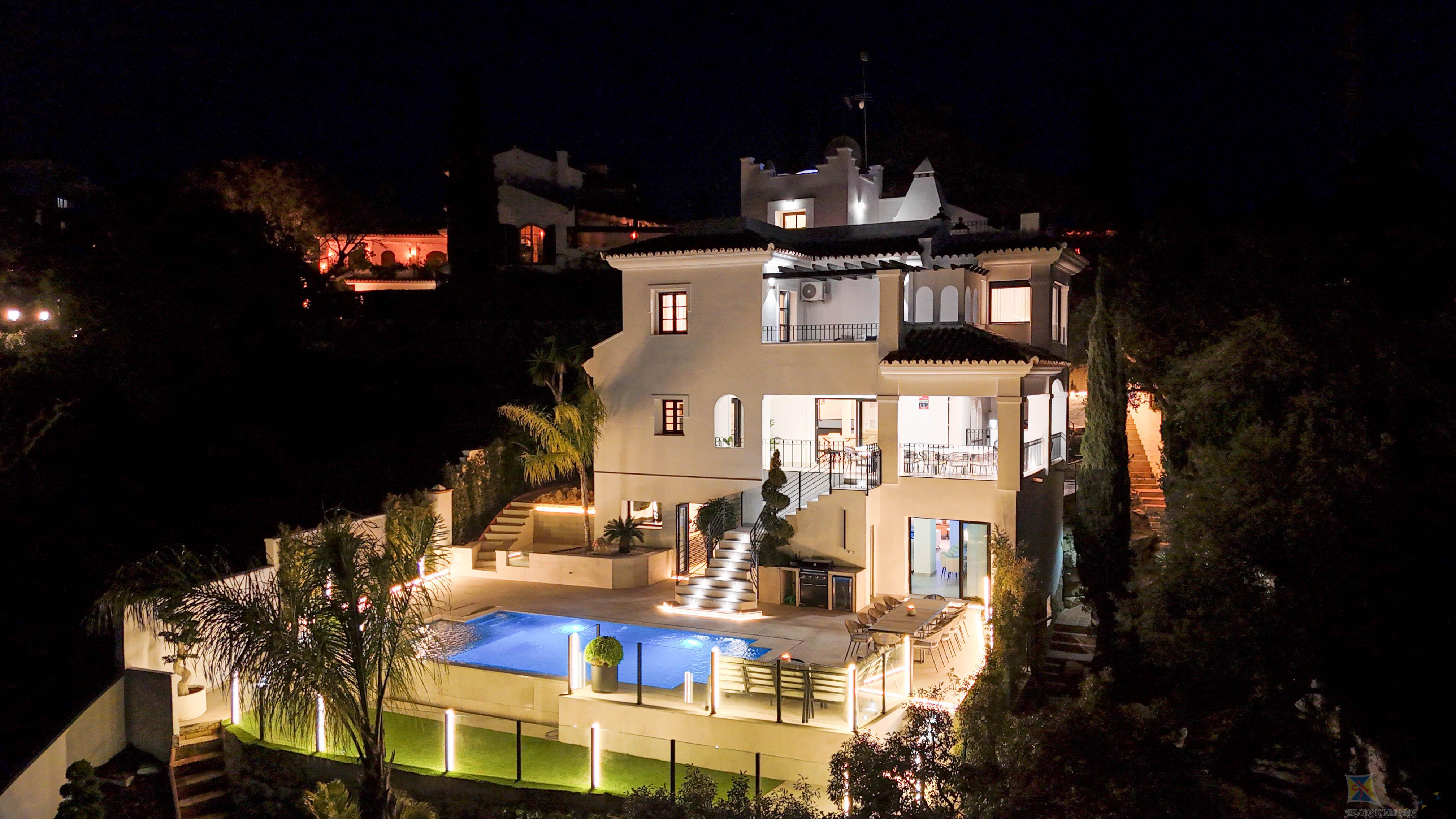 For sale of villa in Marbella