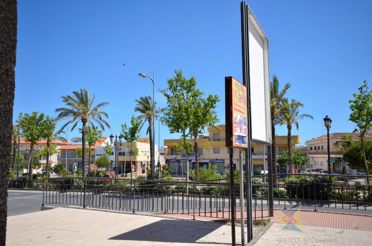 For sale of commercial in Vícar