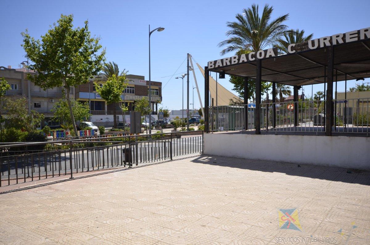 For sale of commercial in Vícar