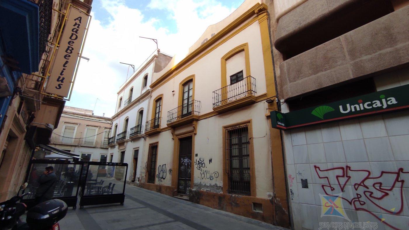 Venta de edificio en Almería