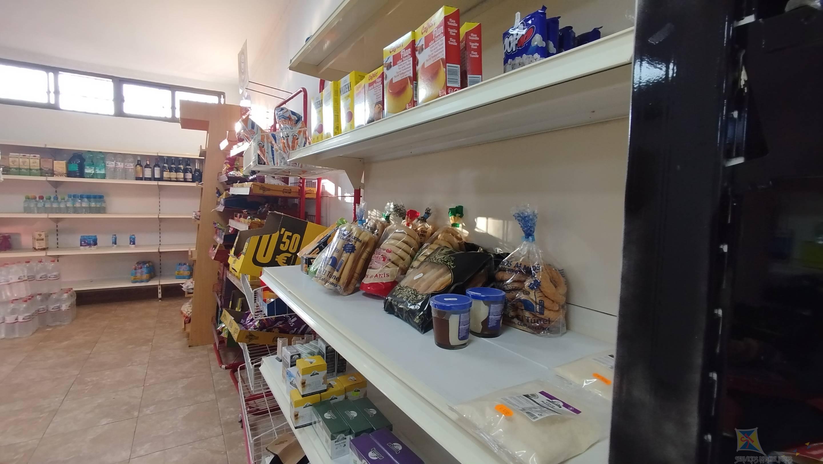 For rent of commercial in Vícar