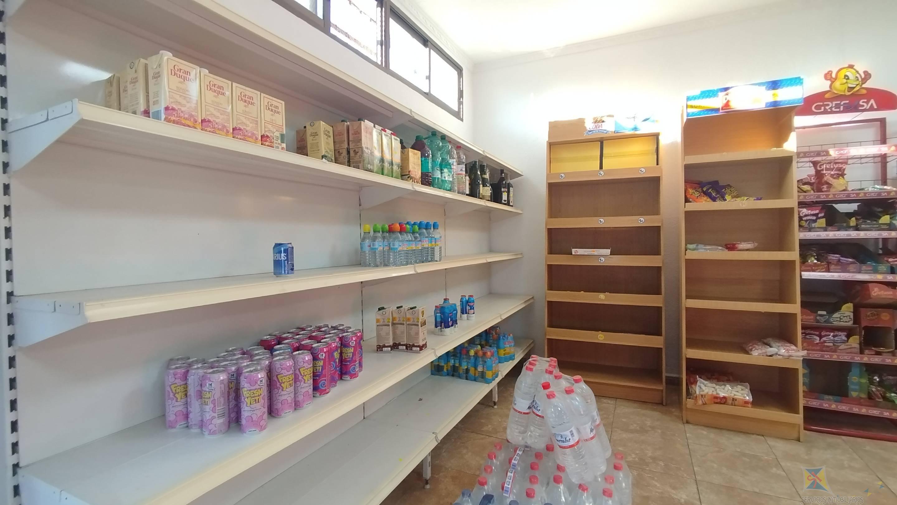 For rent of commercial in Vícar