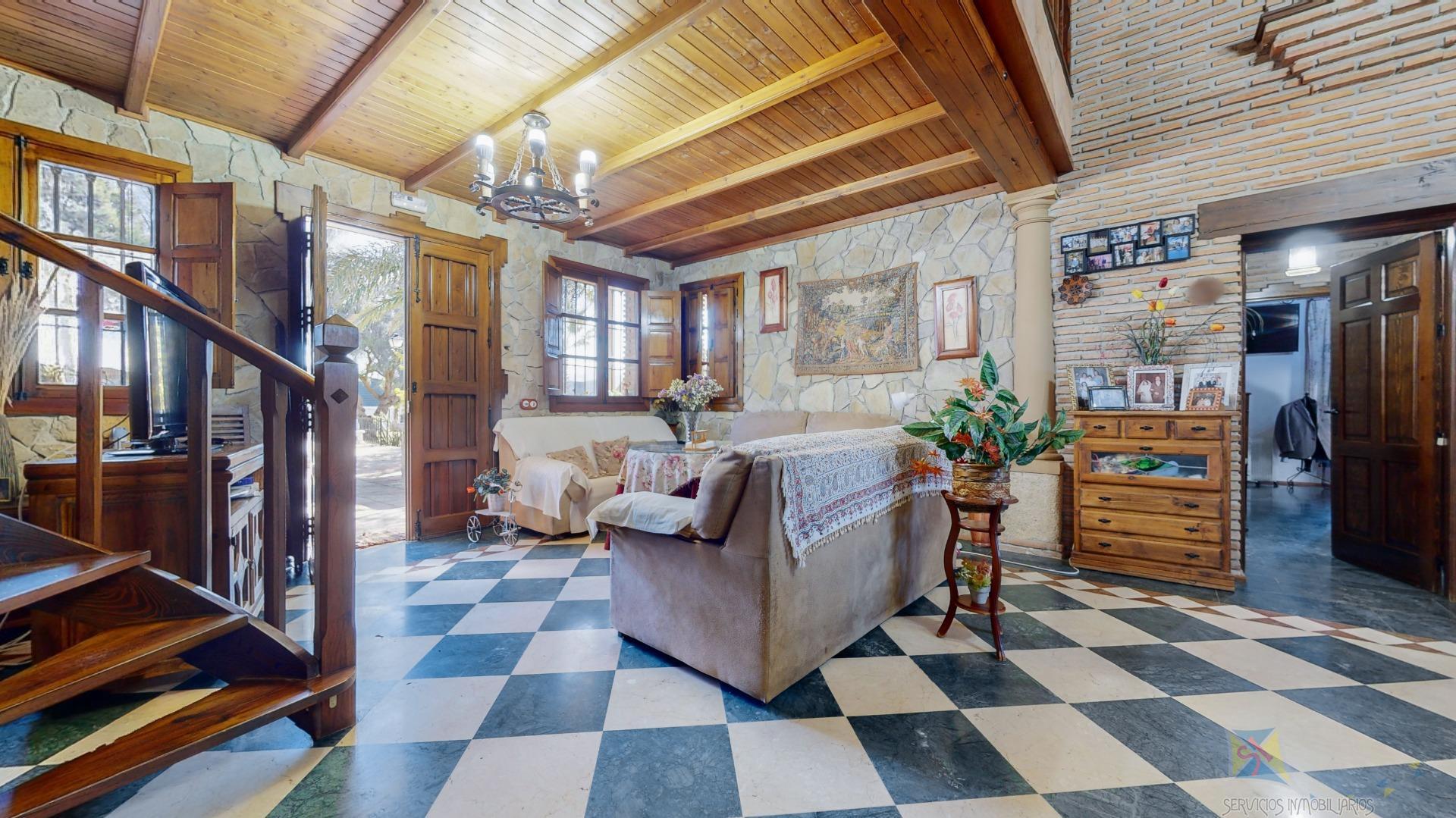 For sale of villa in Antequera