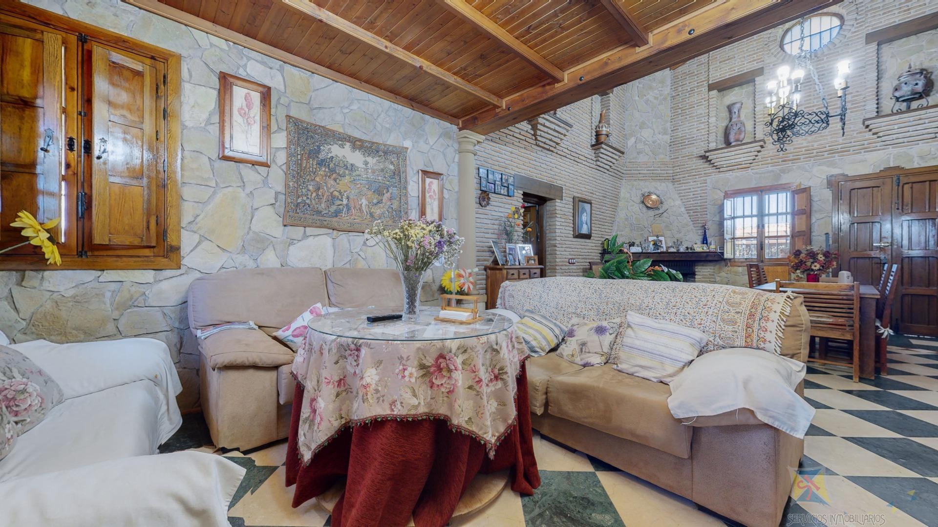 For sale of villa in Antequera