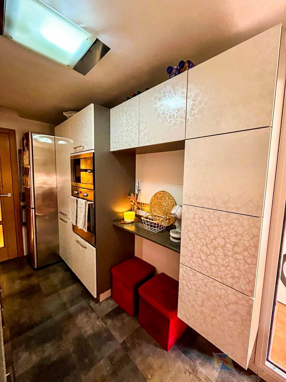 For sale of flat in Jaén