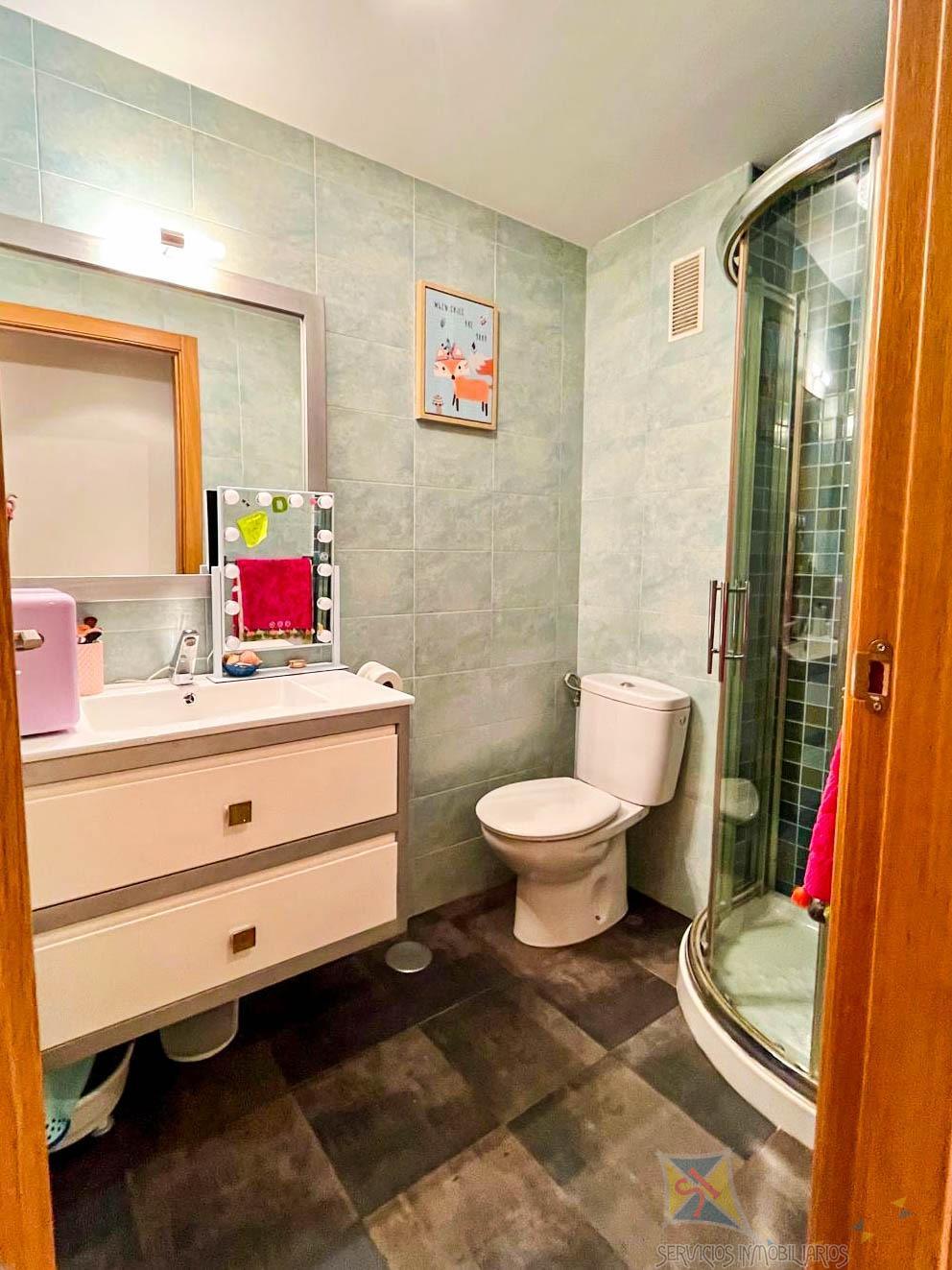 For sale of flat in Jaén