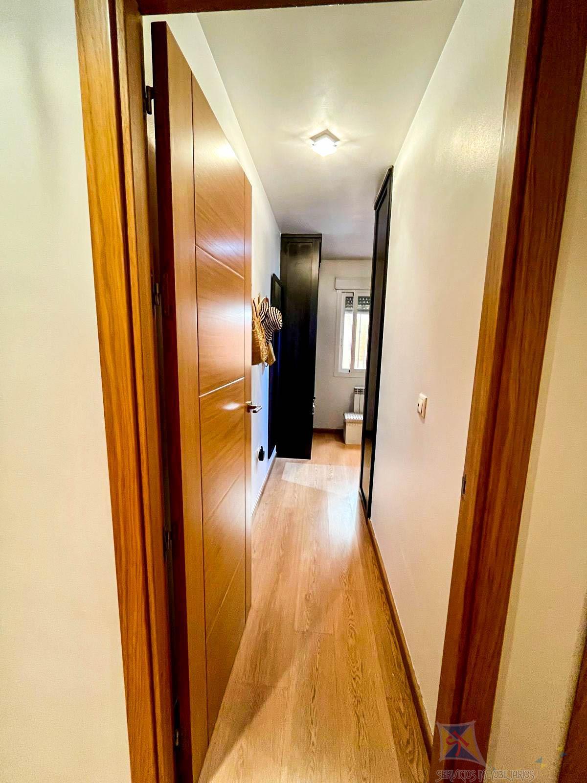 For sale of flat in Jaén