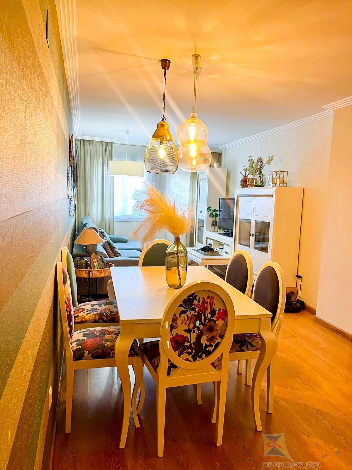 For sale of flat in Jaén