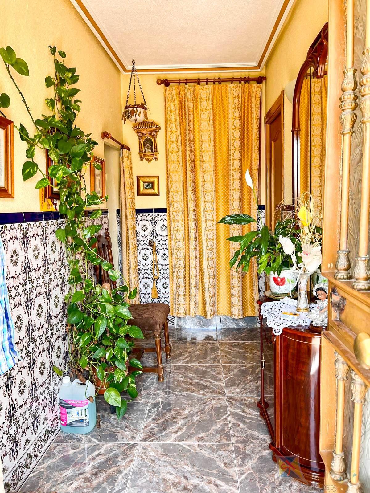 For sale of house in Jaén