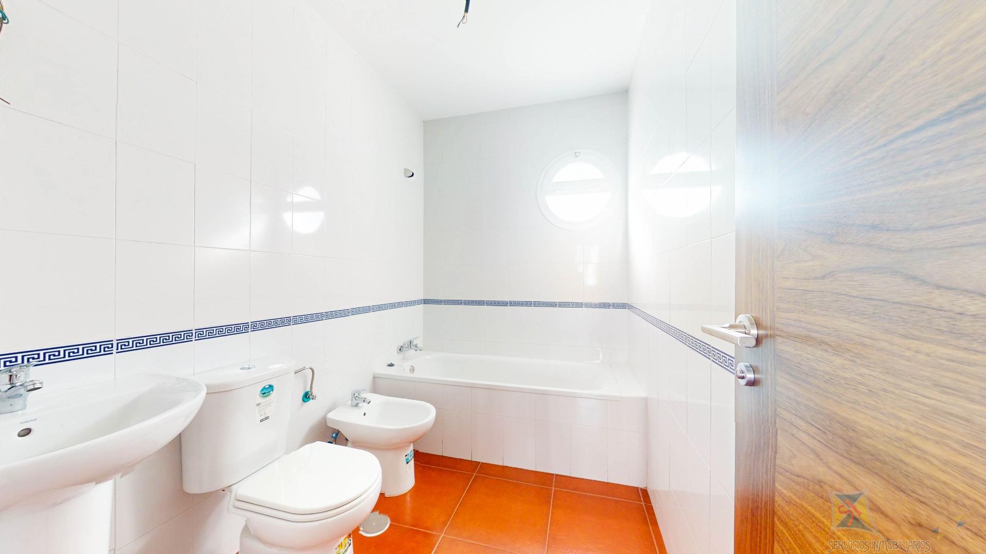 For sale of house in Campillos