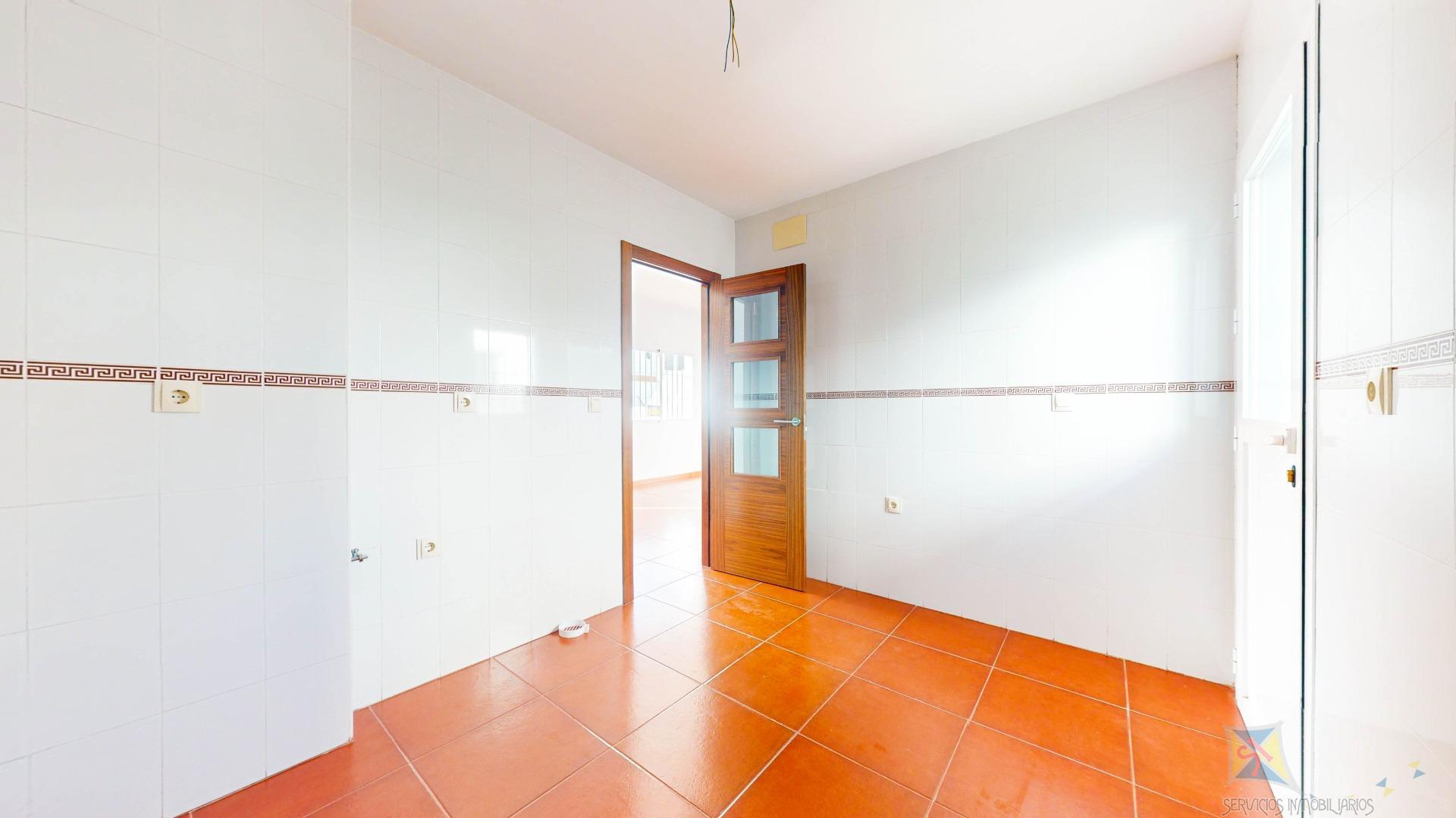 For sale of house in Campillos