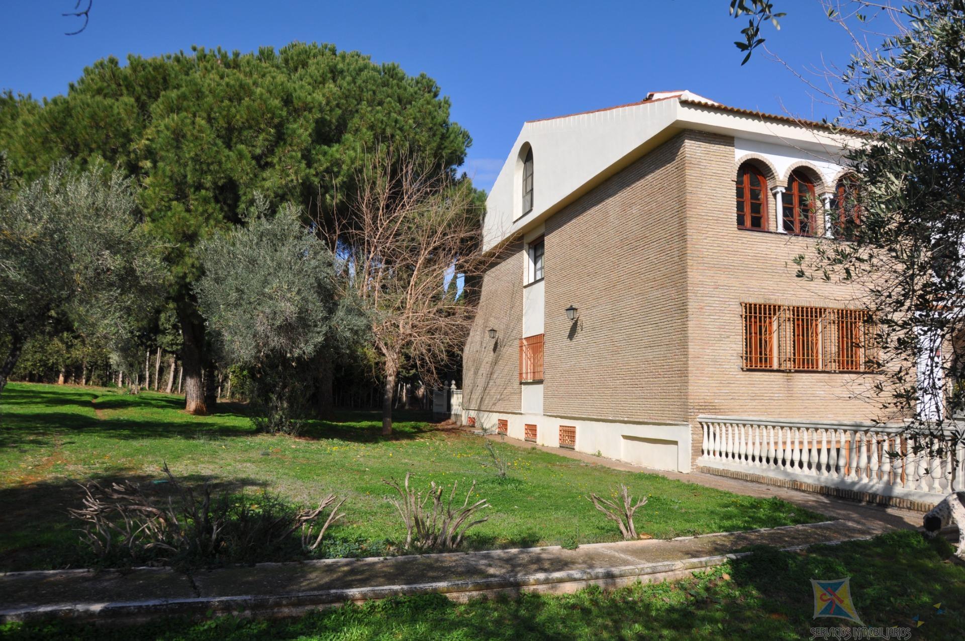 Venta de chalet en Palomares del Rio