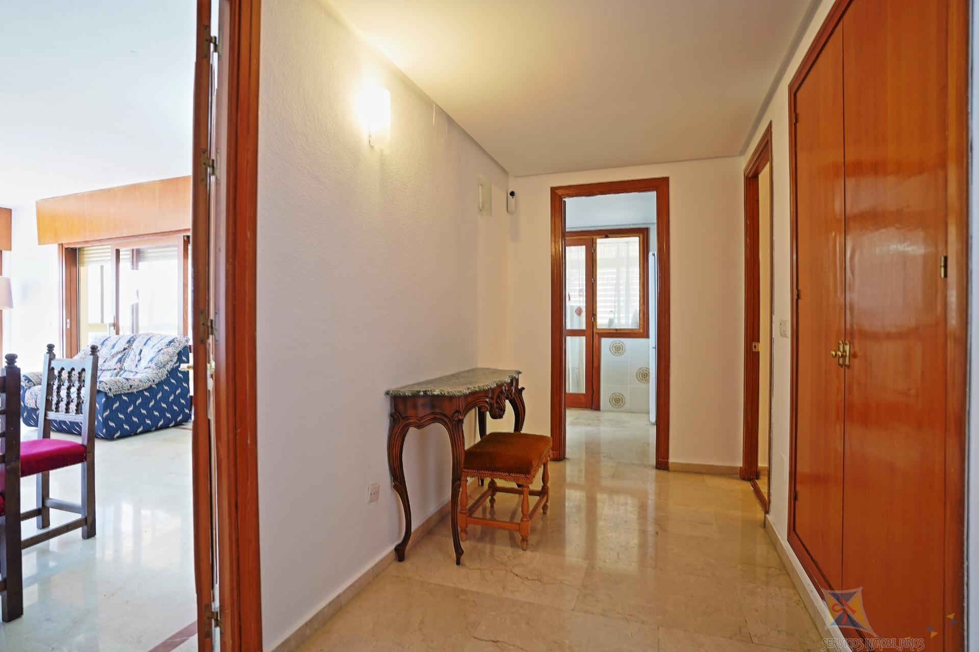 For sale of flat in Benalmádena