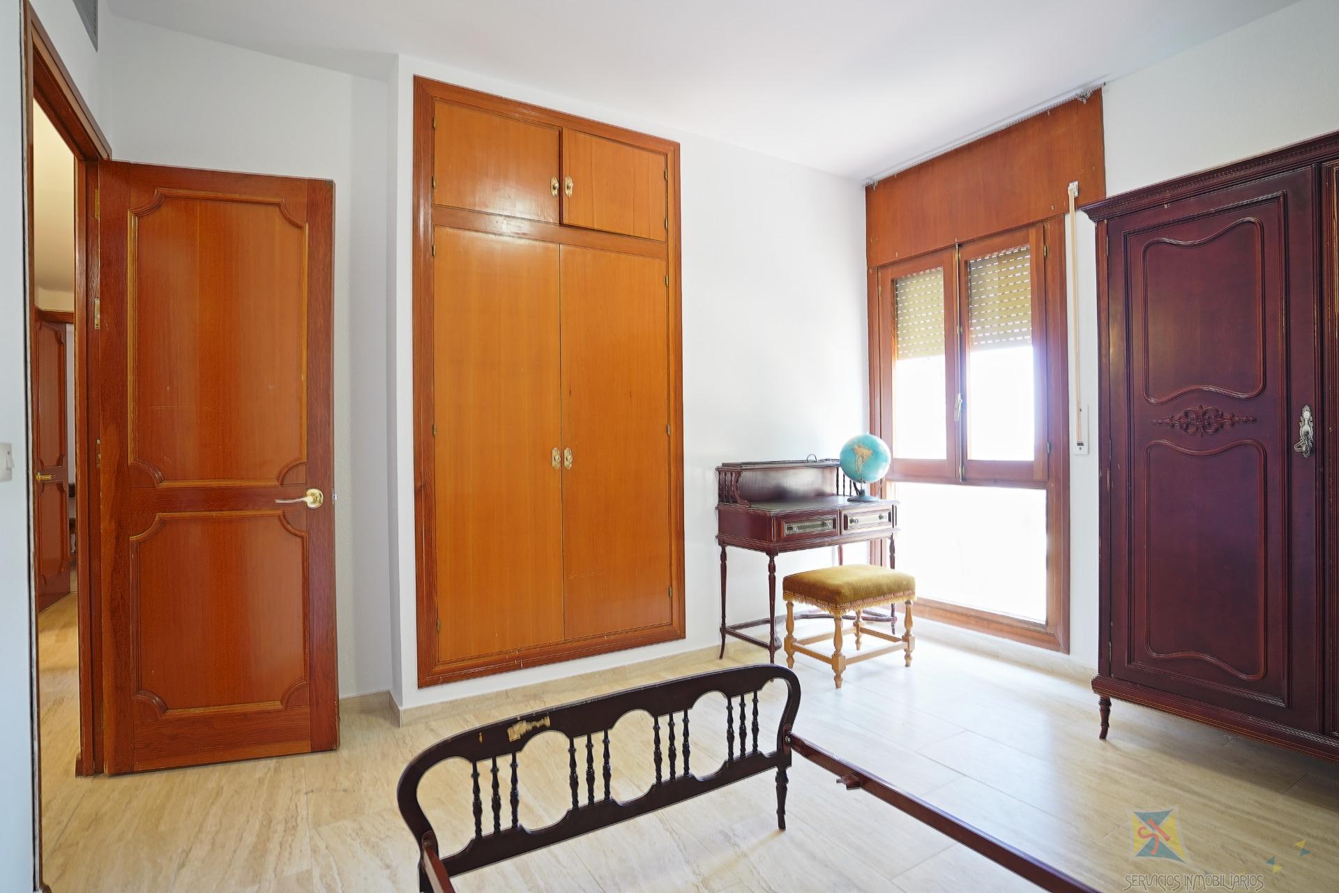 For sale of flat in Benalmádena