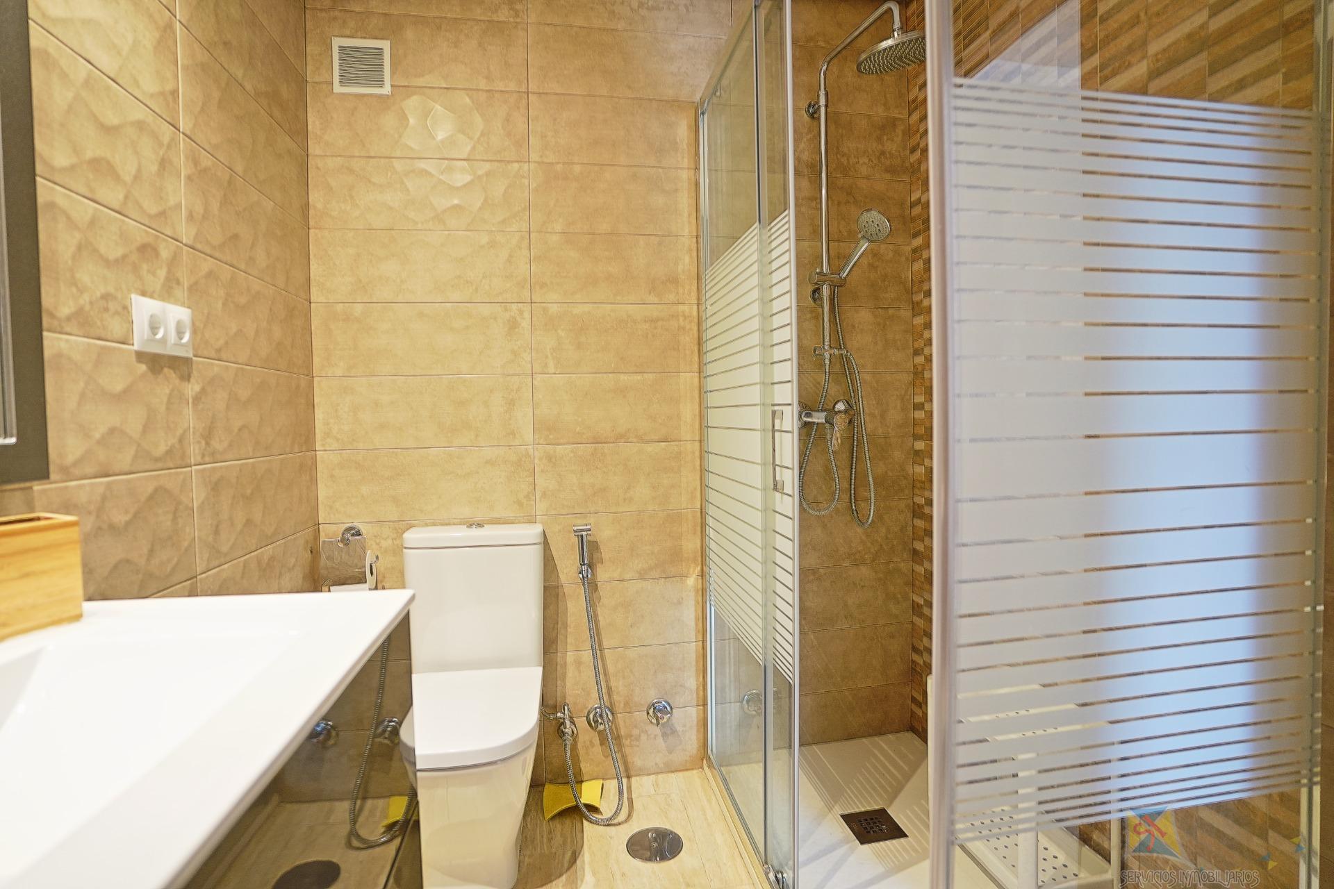 For sale of flat in Benalmádena