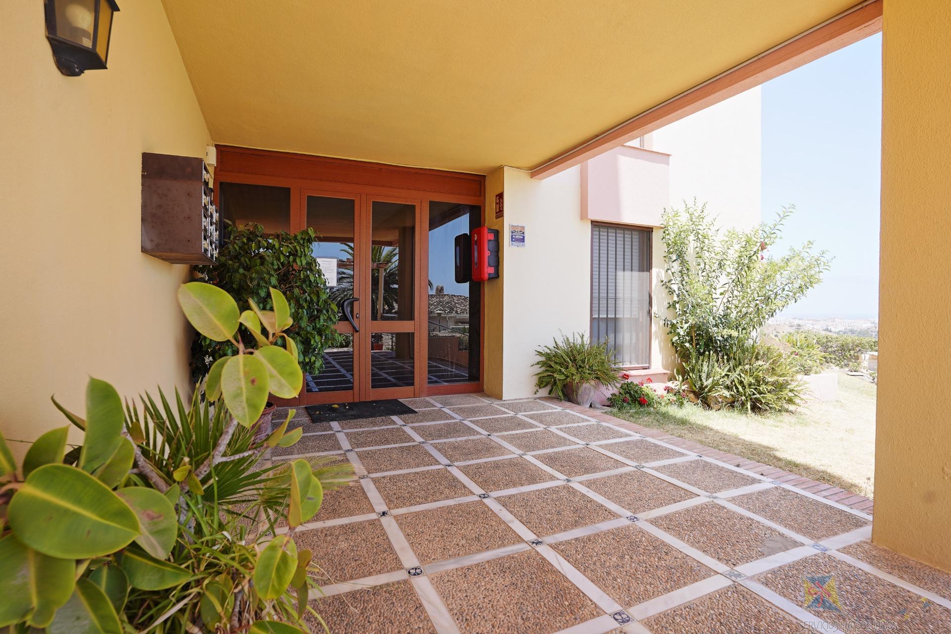 For sale of flat in Benalmádena