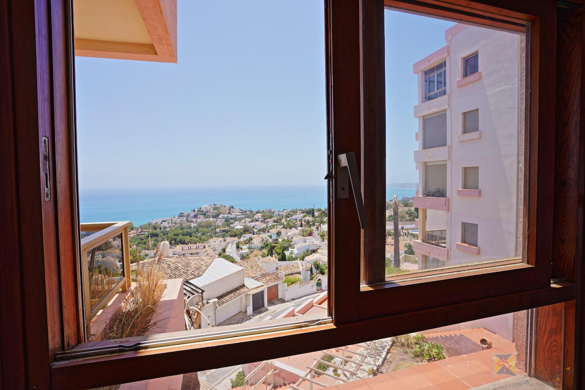 For sale of flat in Benalmádena