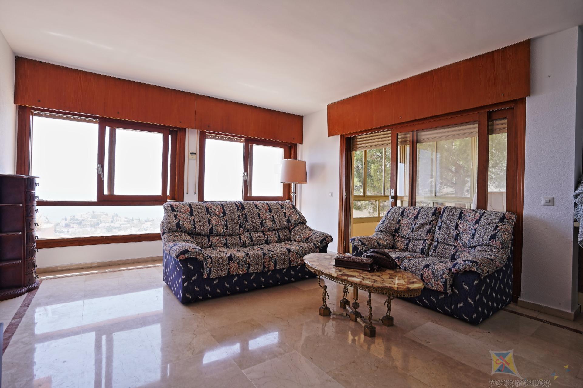 For sale of flat in Benalmádena