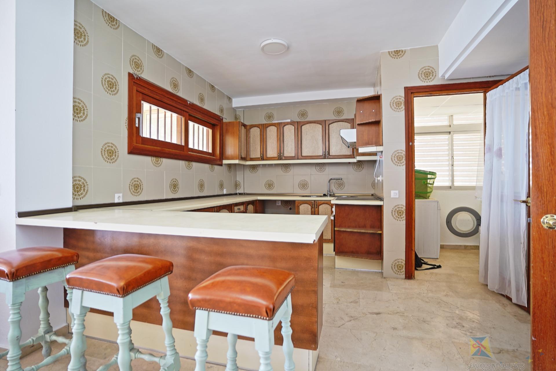 For sale of flat in Benalmádena