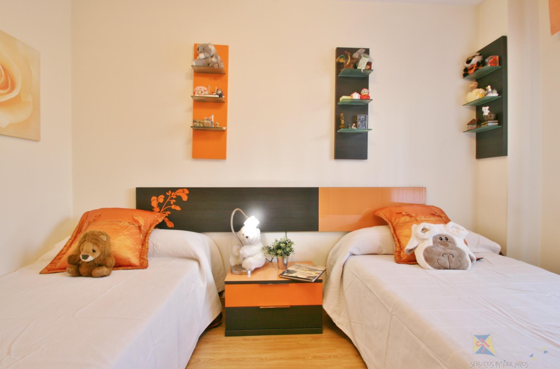 For sale of flat in Almería