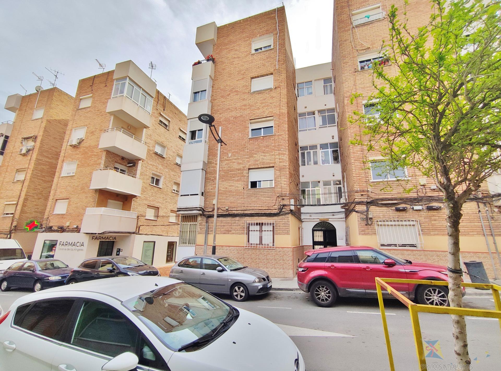 For sale of flat in Almería