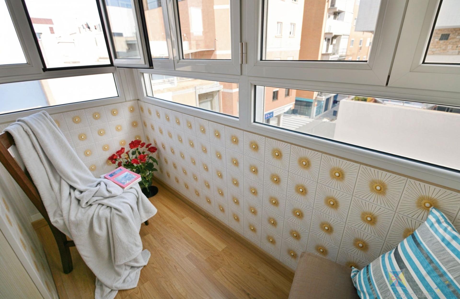 For sale of flat in Almería