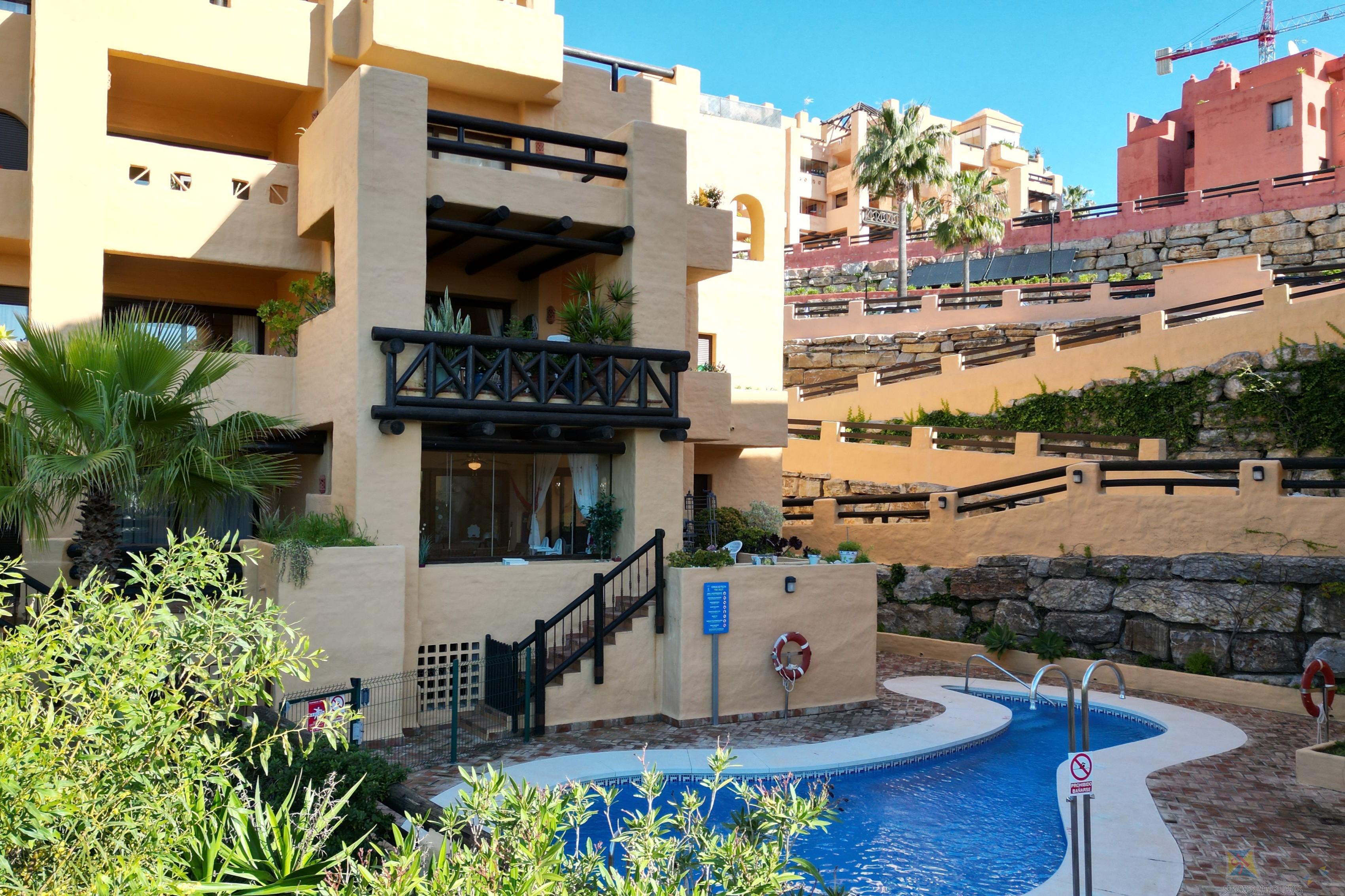For sale of apartment in San Luis de Sabinillas