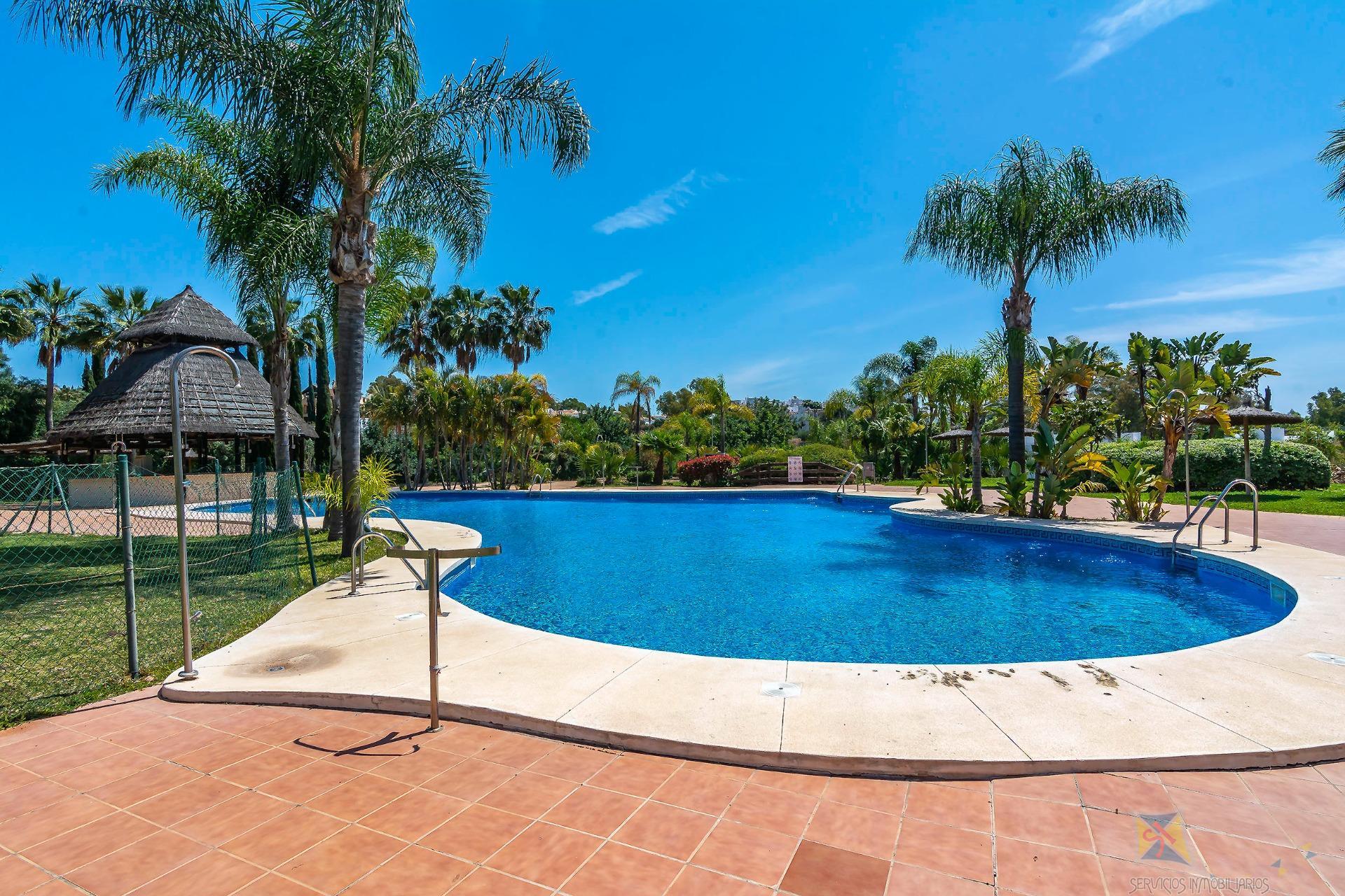 Venta de piso en Estepona