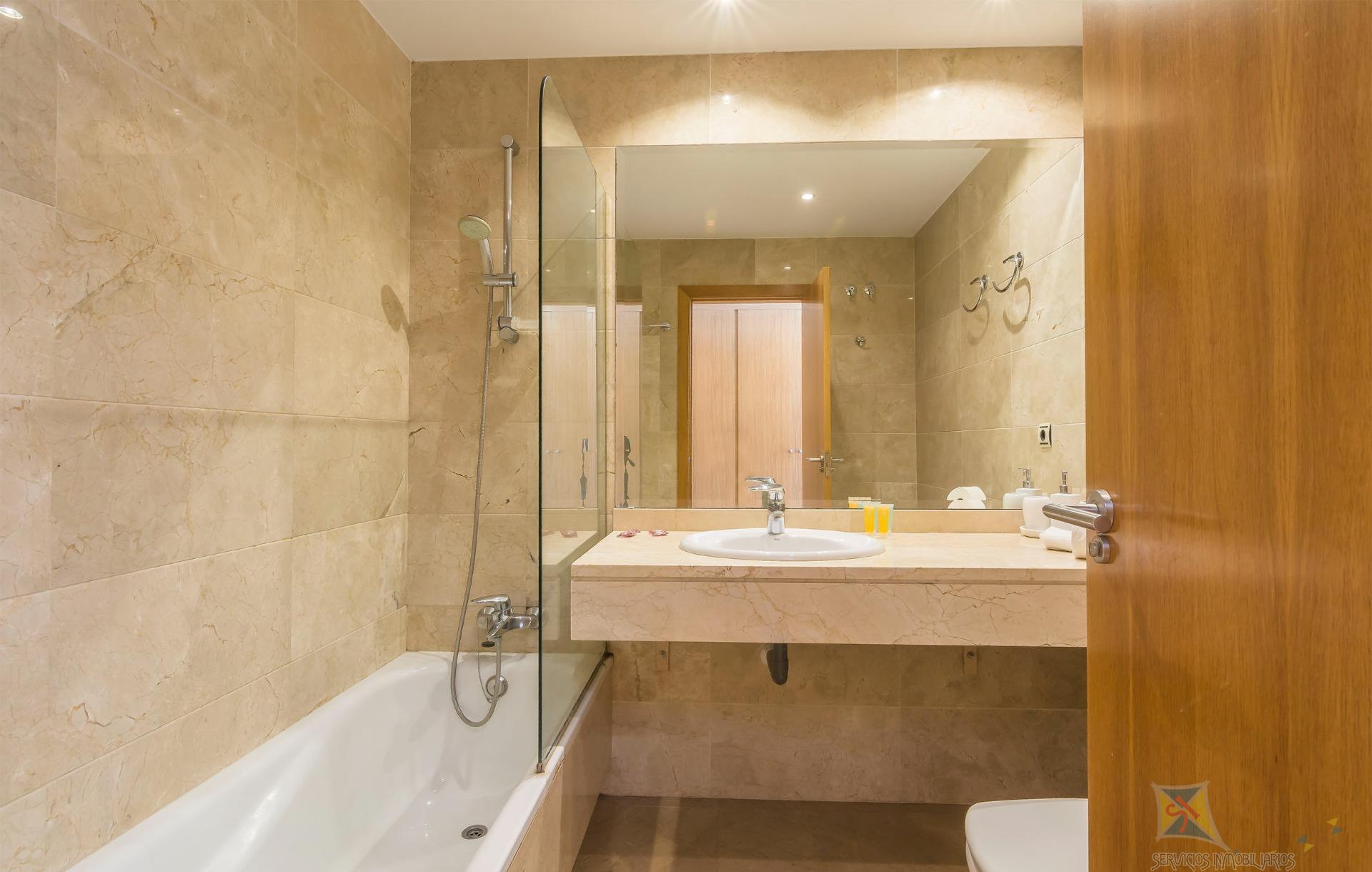 Venta de piso en Estepona