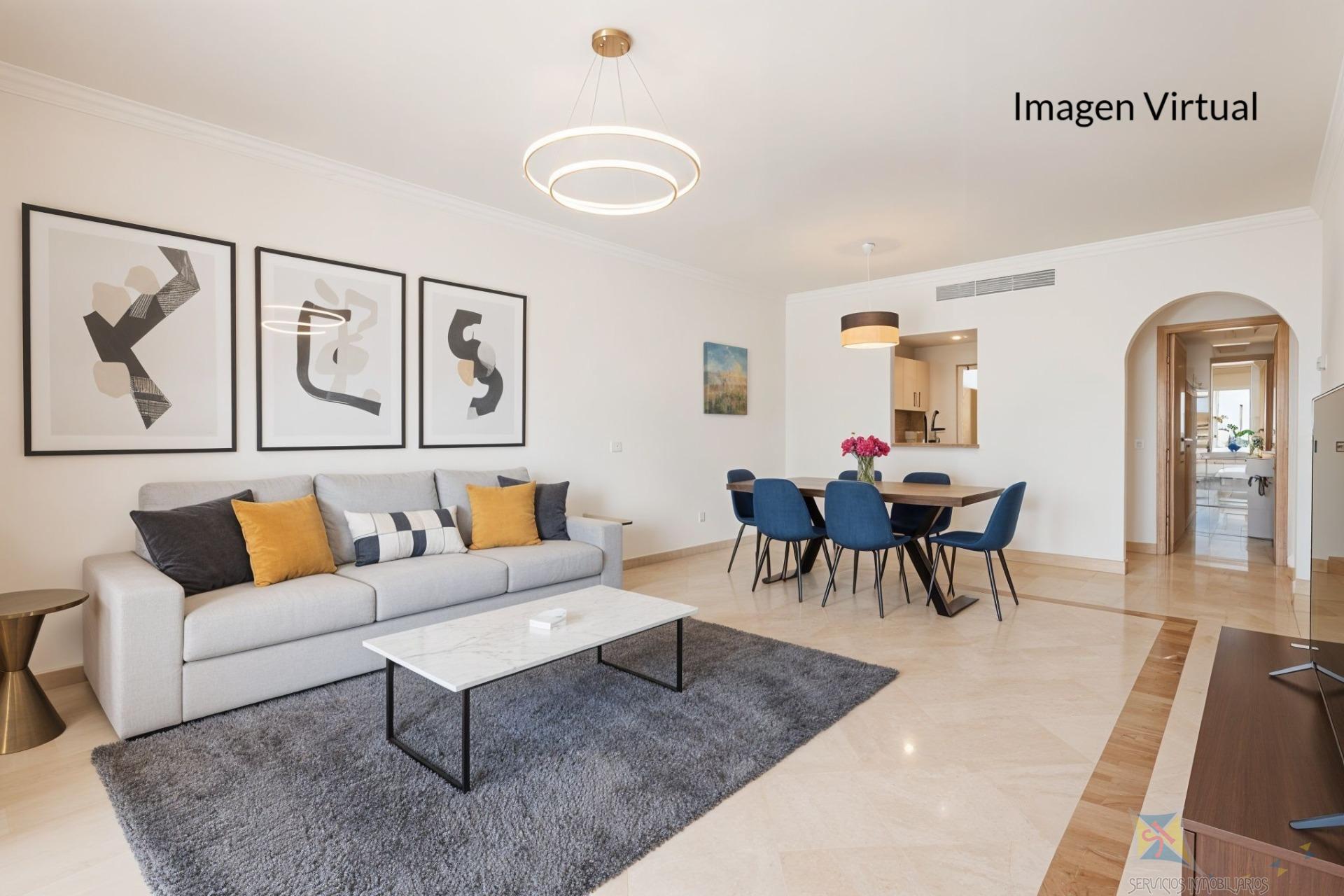 Venta de piso en Estepona