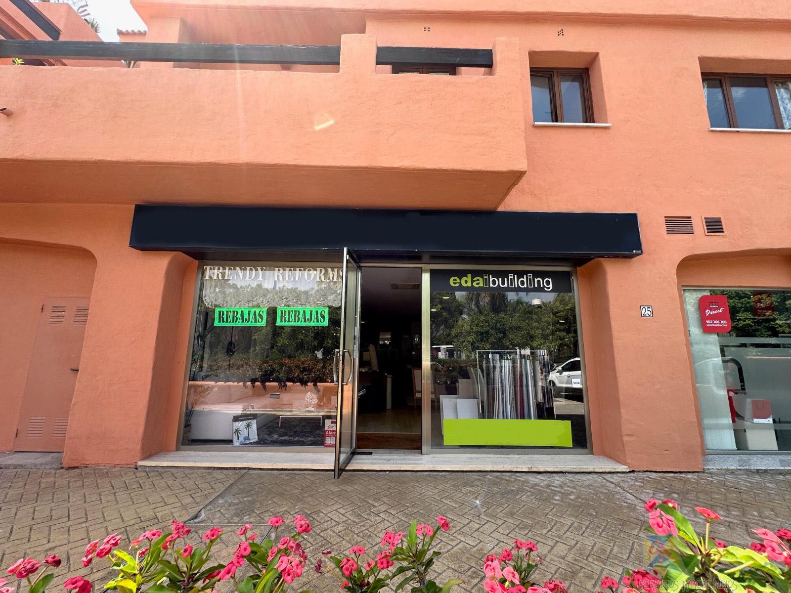For sale of commercial in Estepona